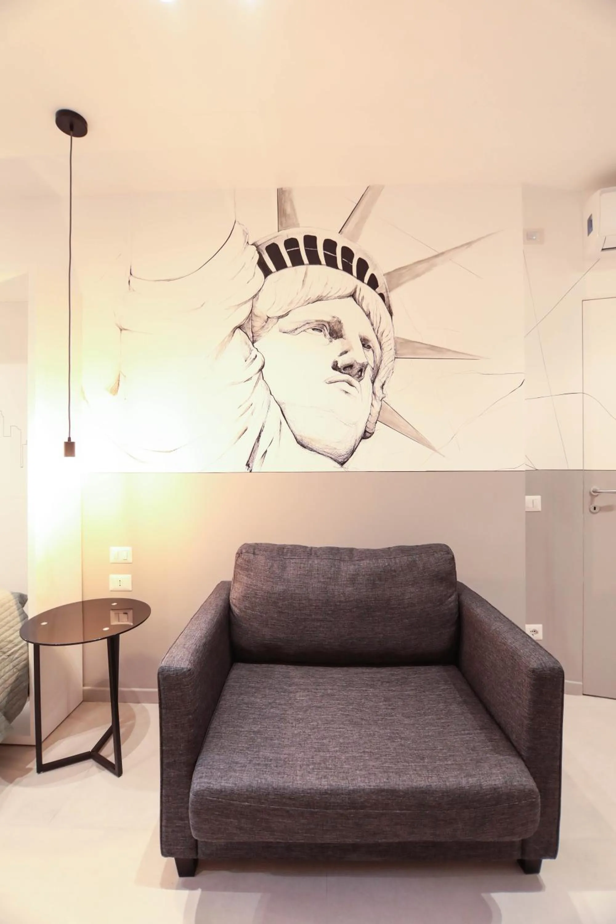 Living room in O.Effe. Suites / Vatican