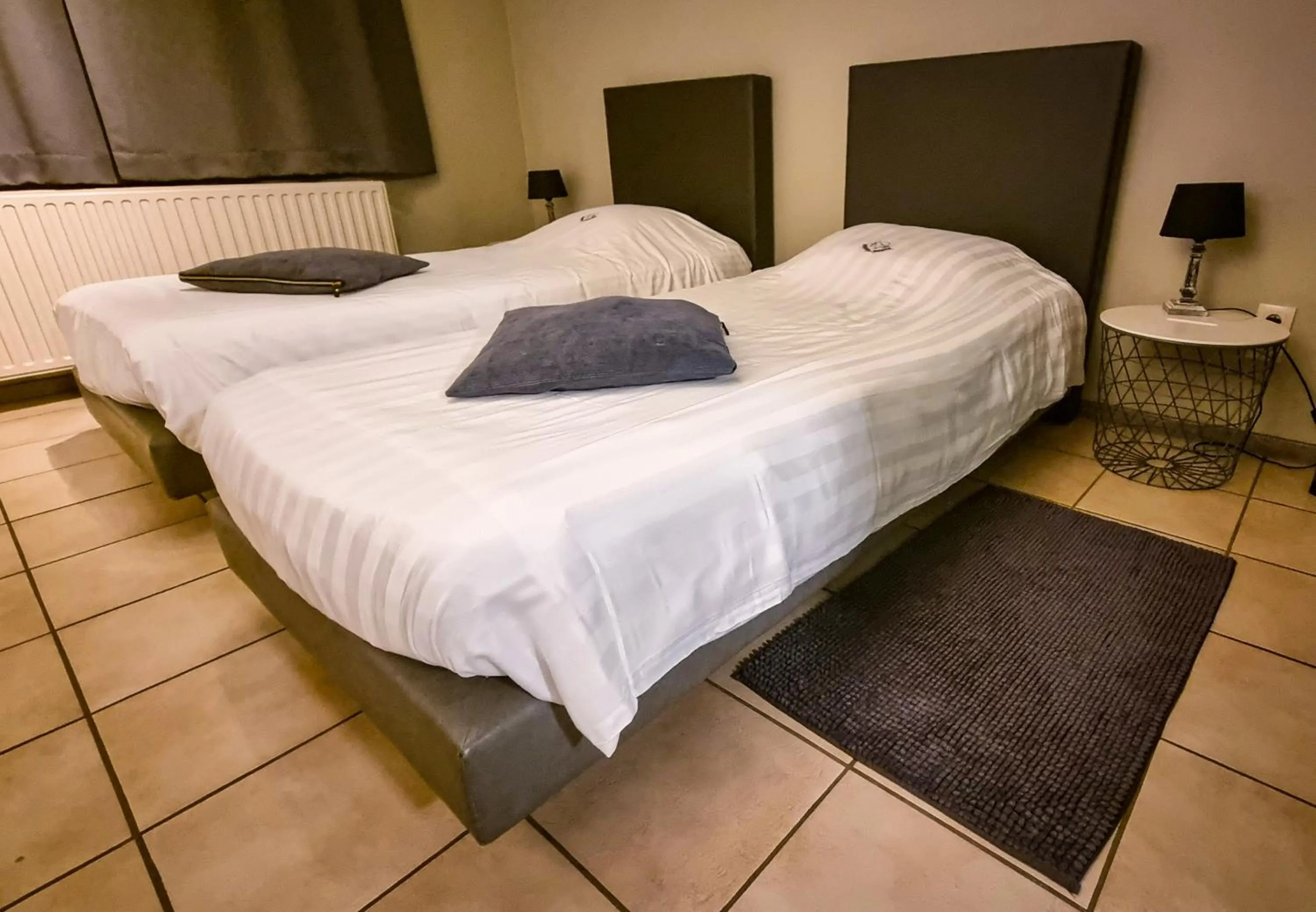 Bedroom in Hotel De Schacht