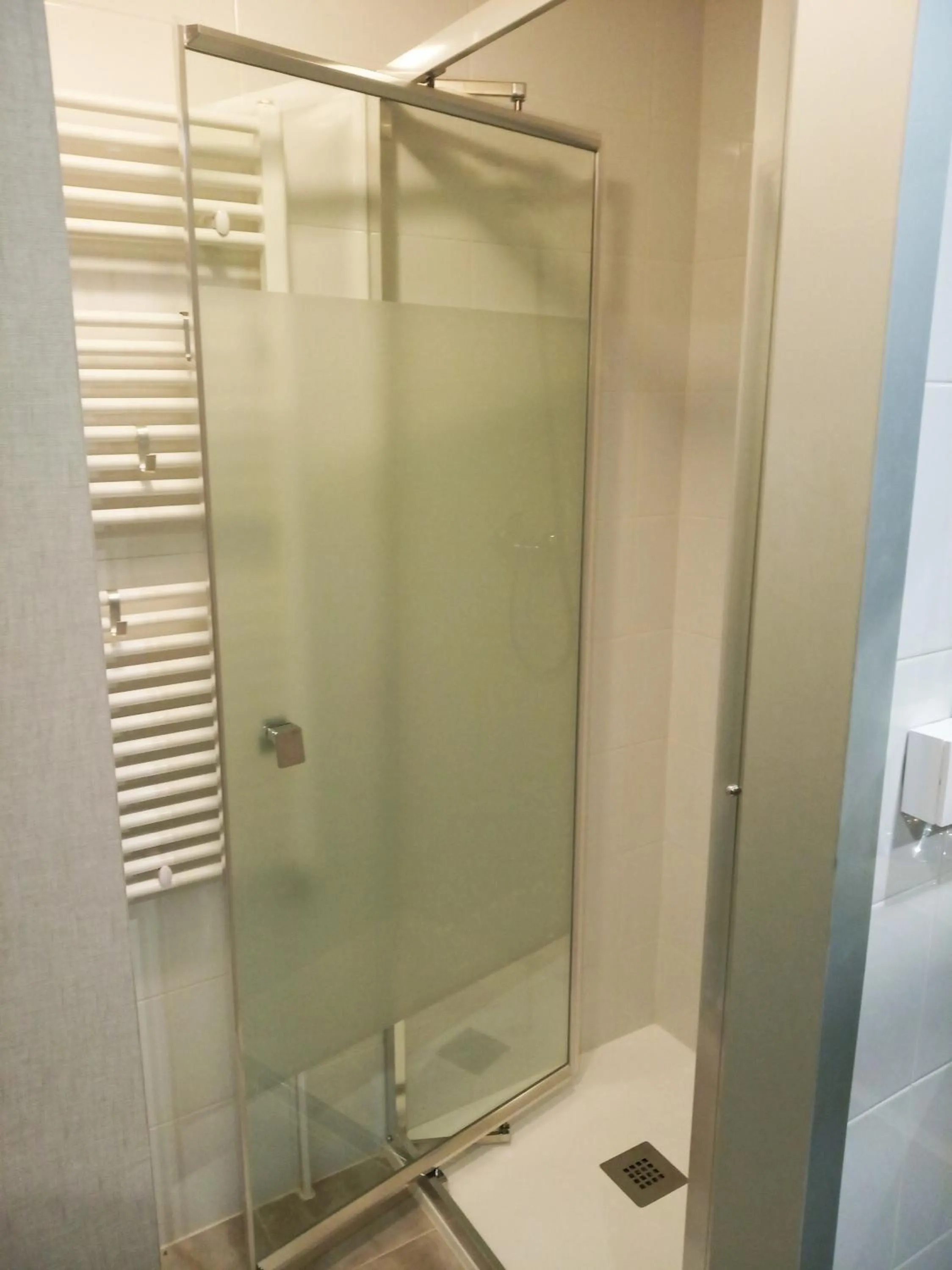 Bathroom in Albergue O Peirao