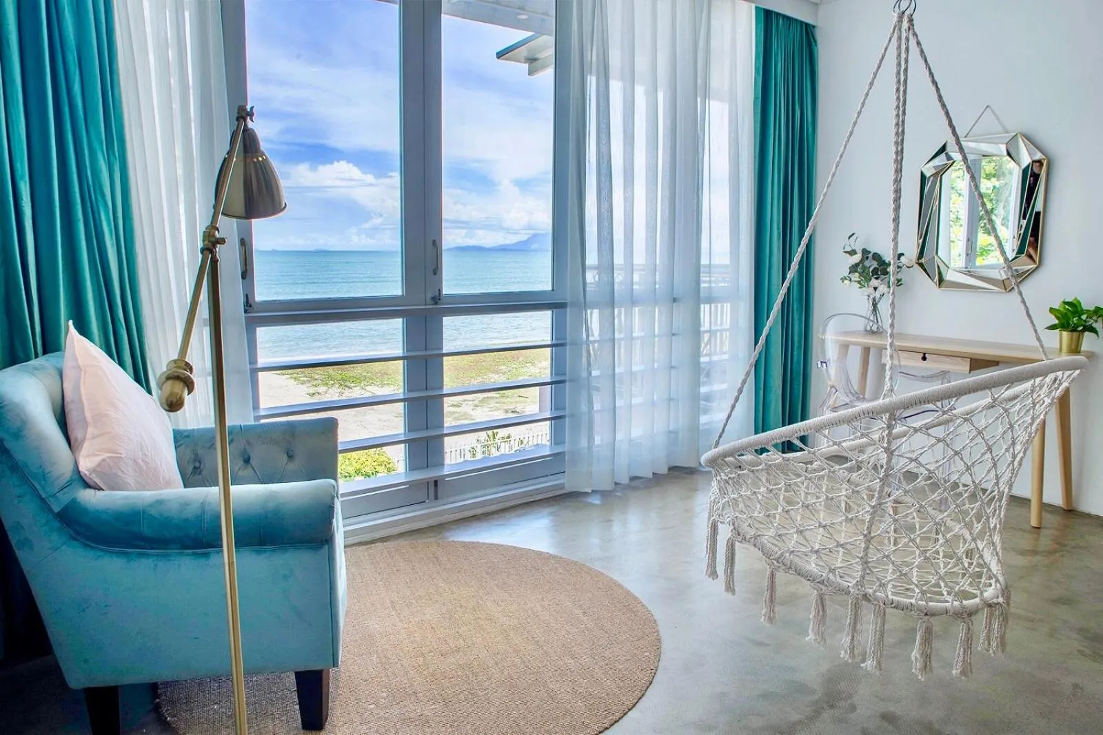 Smell rose beach garden花语海沙滩花园