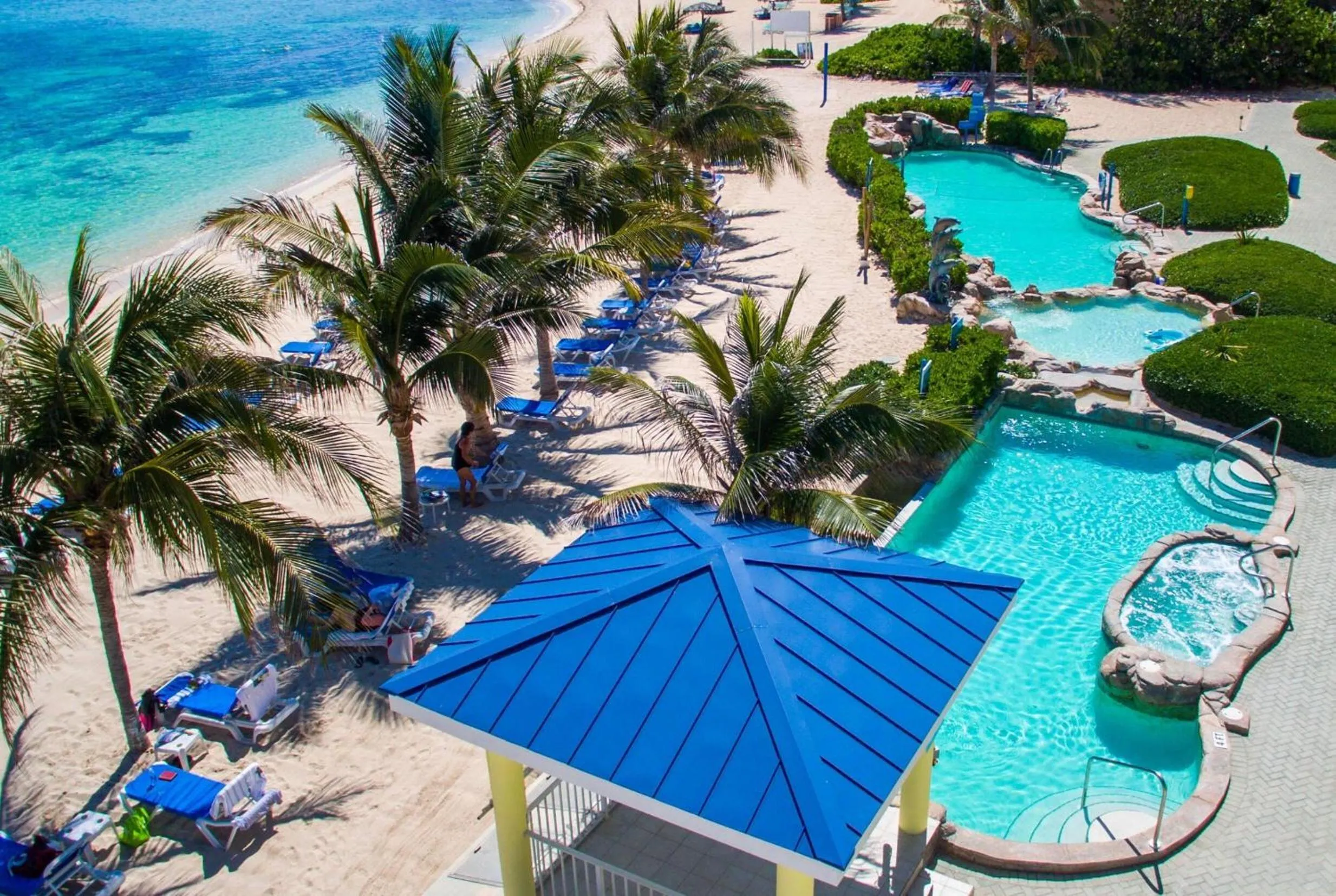 Pool view in Wyndham Reef Resort, Grand Cayman