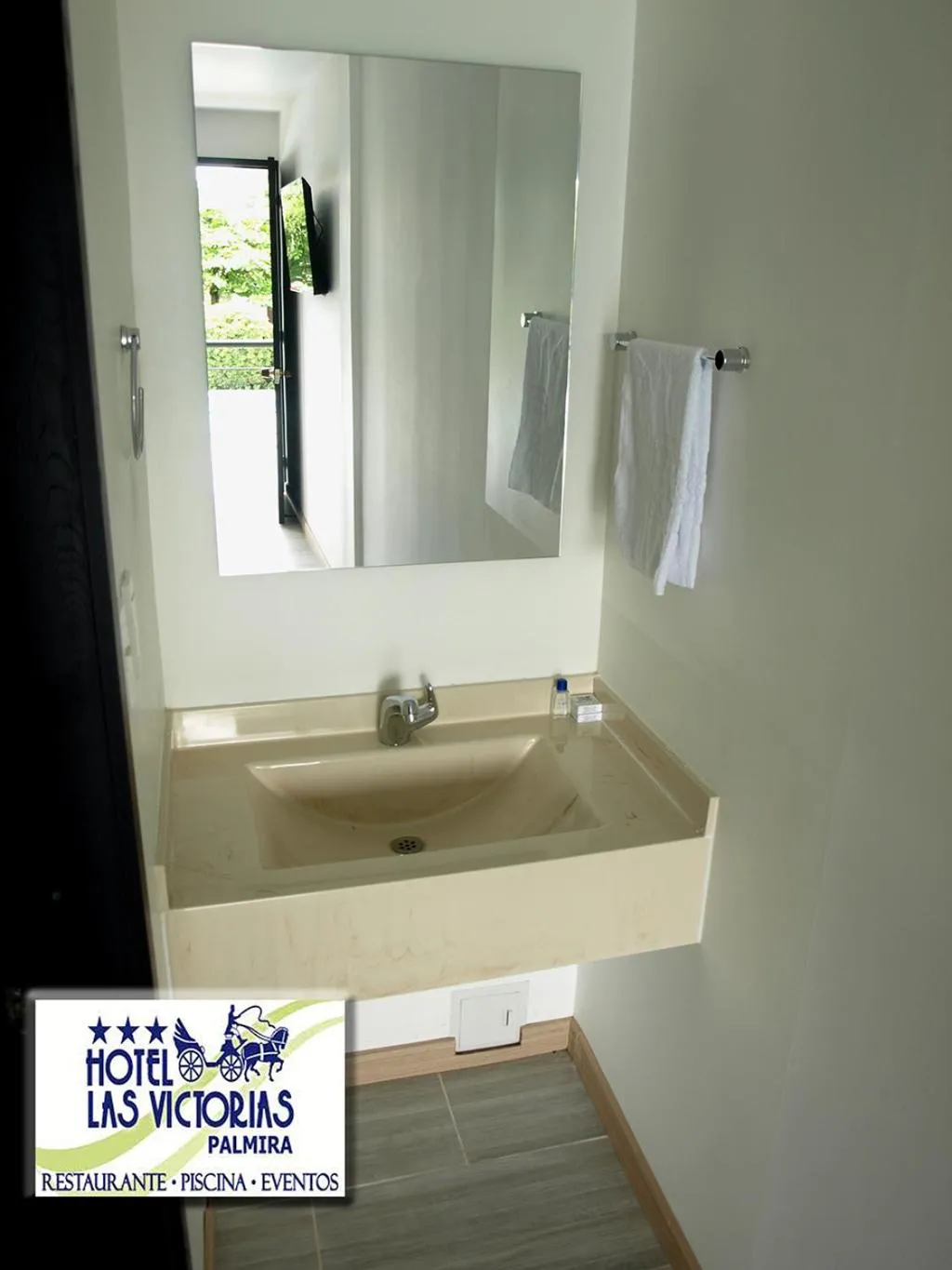 Hot Spring Bath in Hotel Las Victorias Palmira