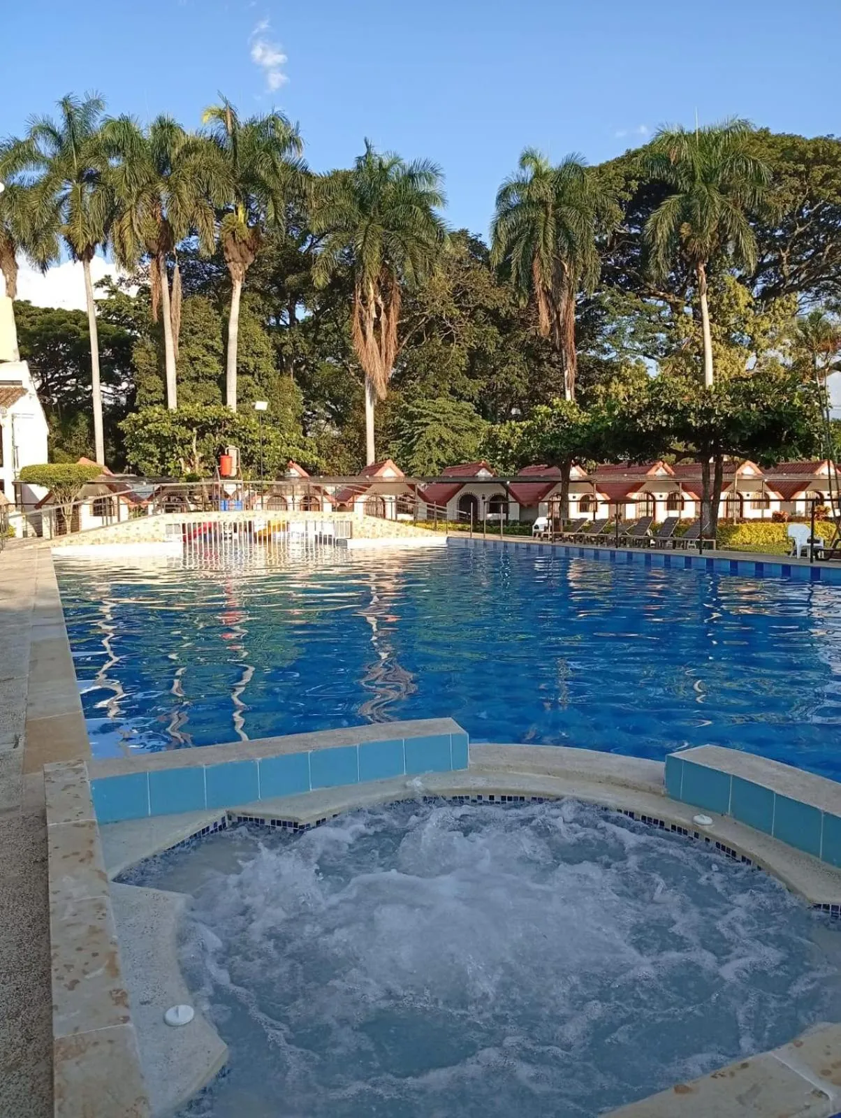 Swimming pool in Hotel Las Victorias Palmira