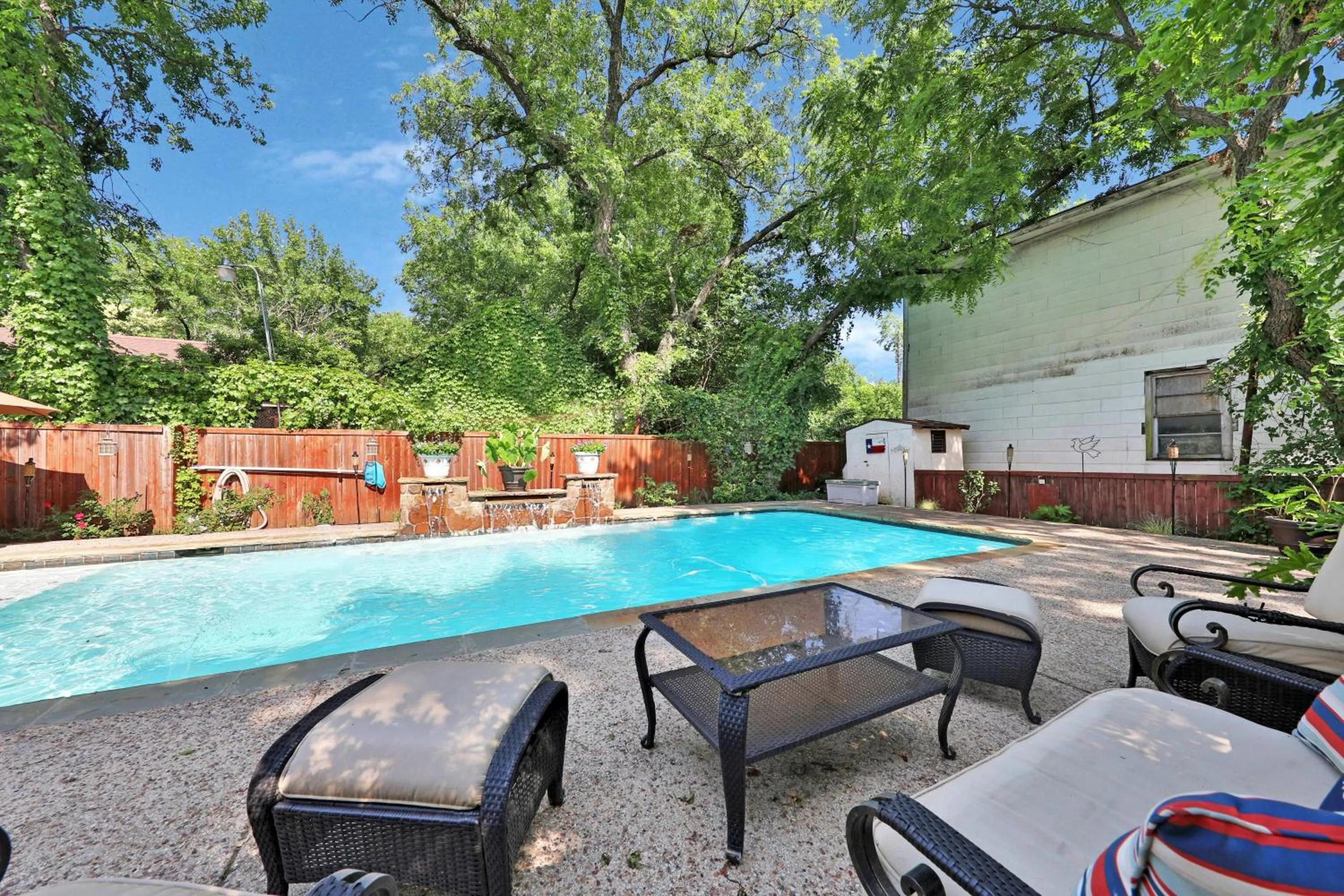 The Lancaster Manor Bed and Breakfast