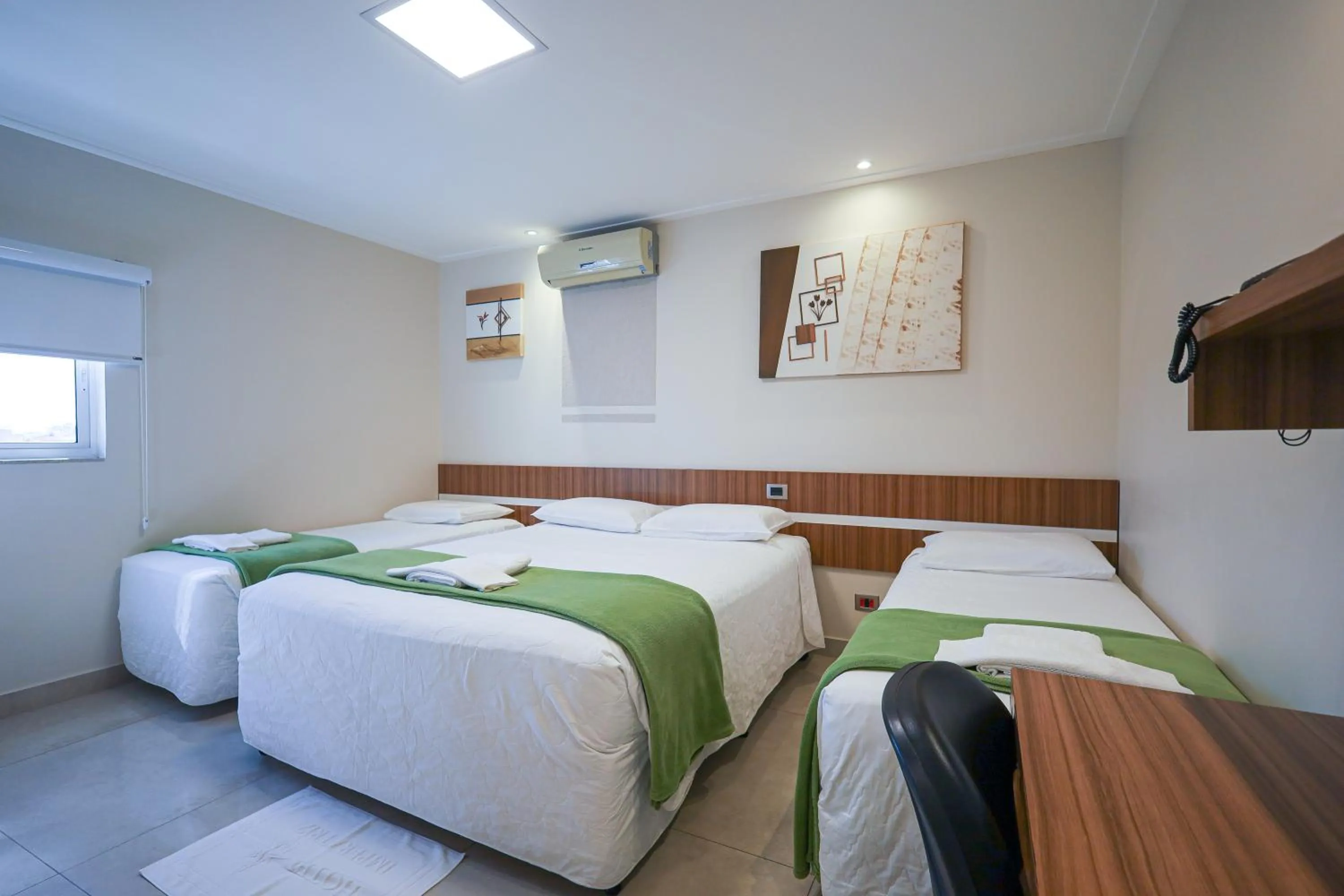 Bed in Hotel Imperatriz