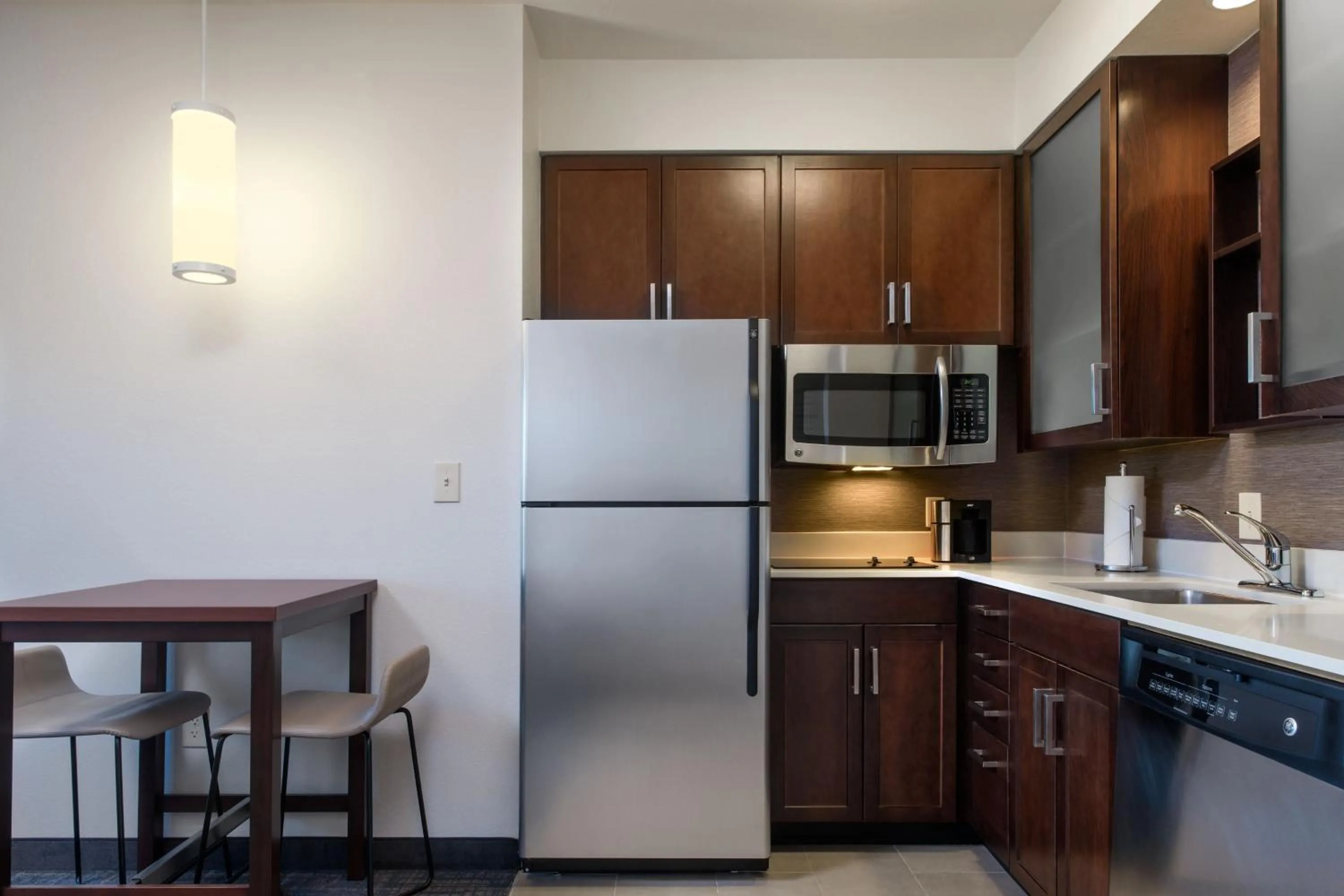 Kitchen or kitchenette in Residence Inn by Marriott Tempe Downtown/University