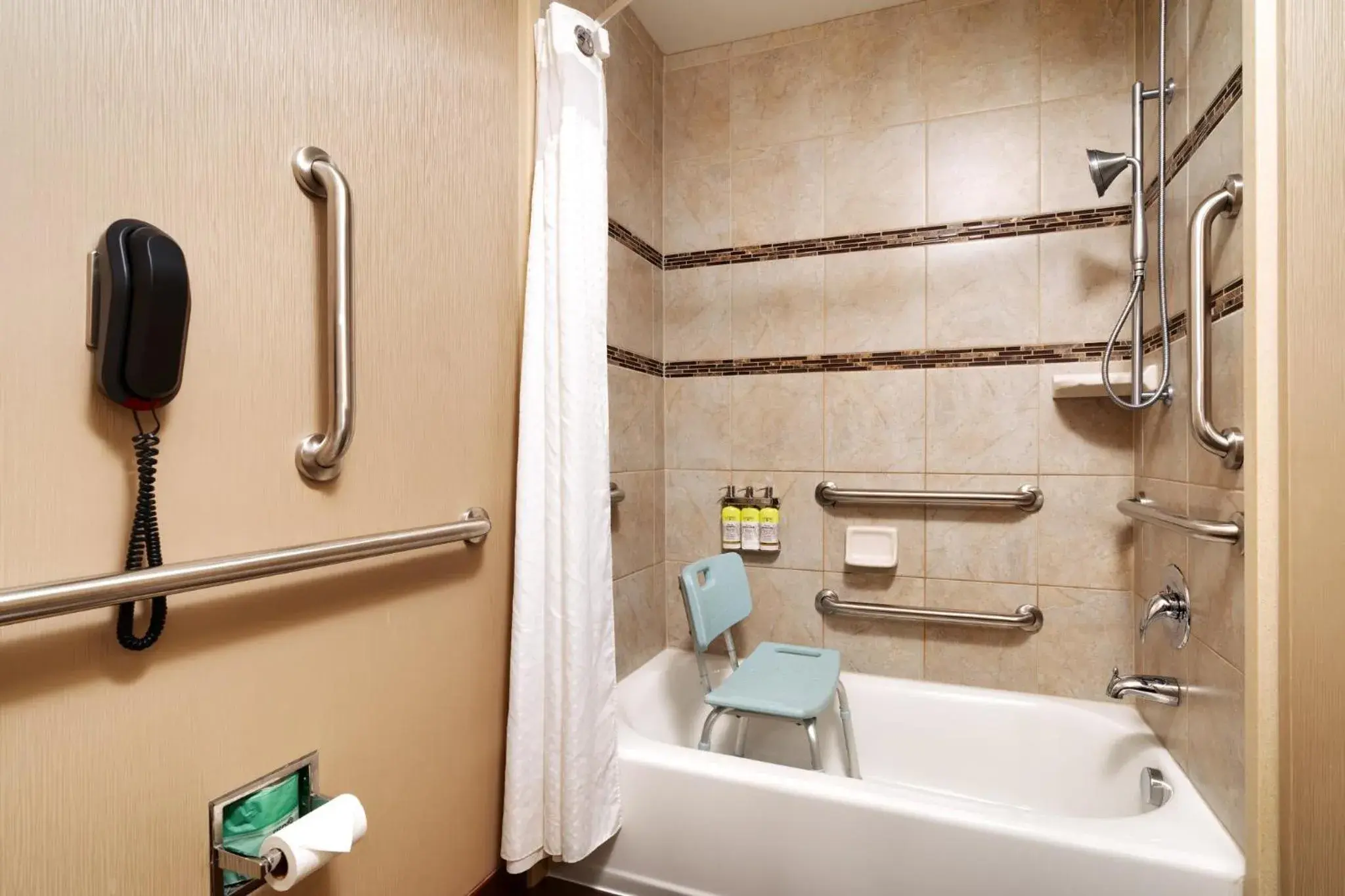 King Suite with Mobility Accessible Tub in Holiday Inn Express Hotel & Suites Butte by IHG King Suite with Mobility Accessible Tub in Holiday Inn Express Hotel & Suites Butte by IHG