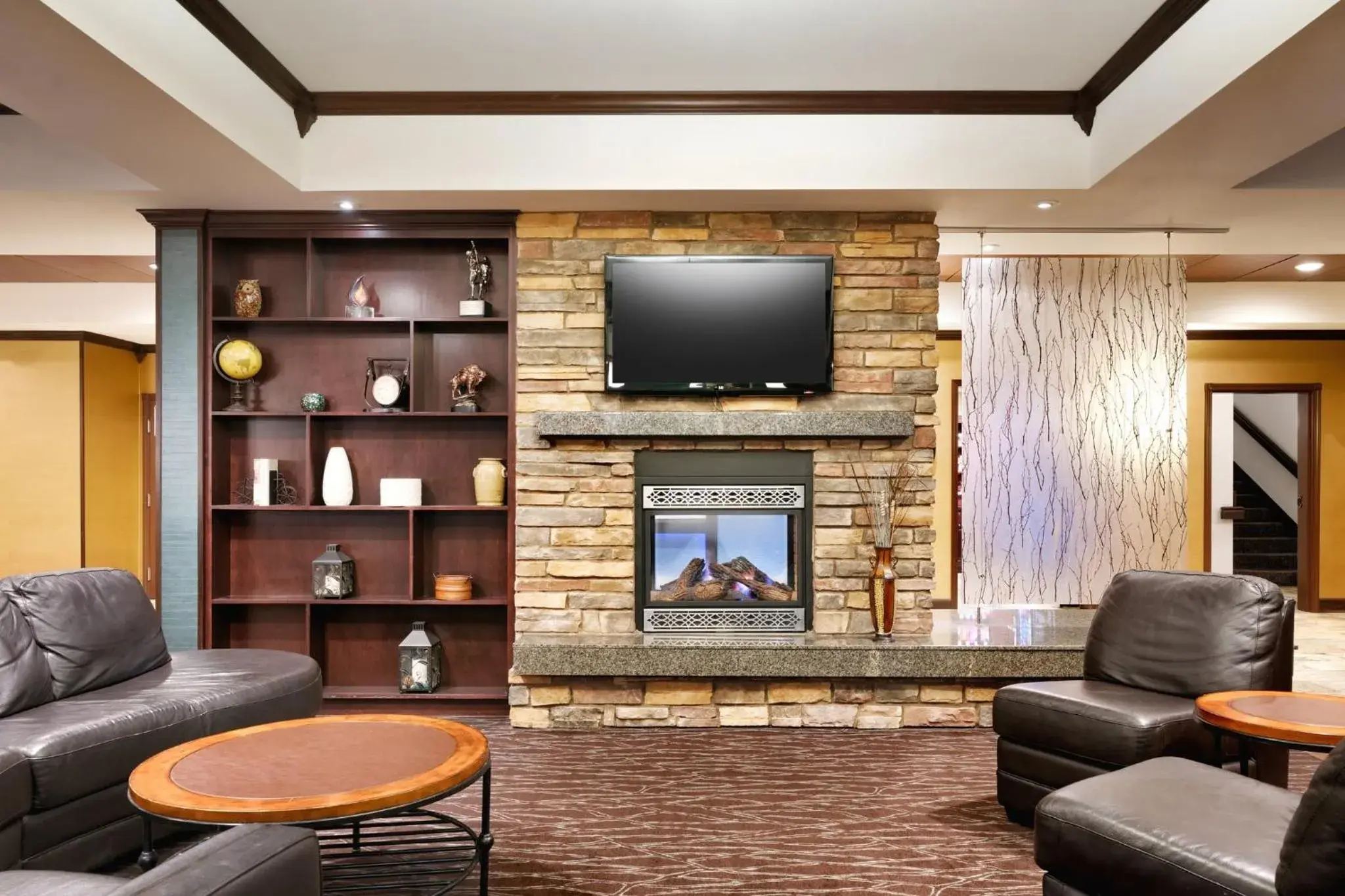 Property building in Holiday Inn Express Hotel & Suites Butte by IHG Property building in Holiday Inn Express Hotel & Suites Butte by IHG