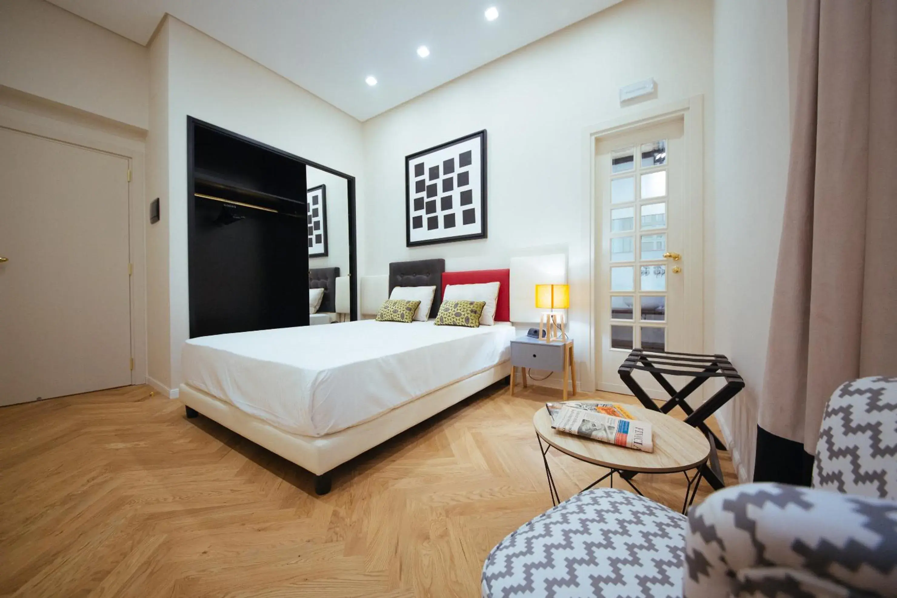 Double Room - single occupancy in Casa Vittoria Napoli - Santa Lucia Double Room - single occupancy in Casa Vittoria Napoli - Santa Lucia