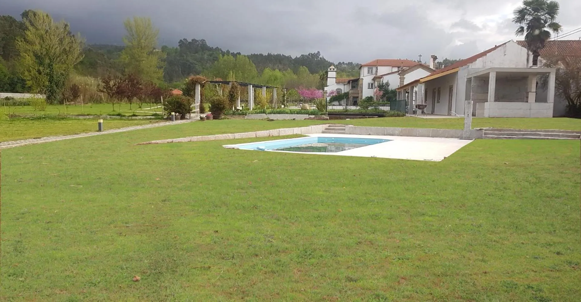 Swimming pool in Solar de Maceira