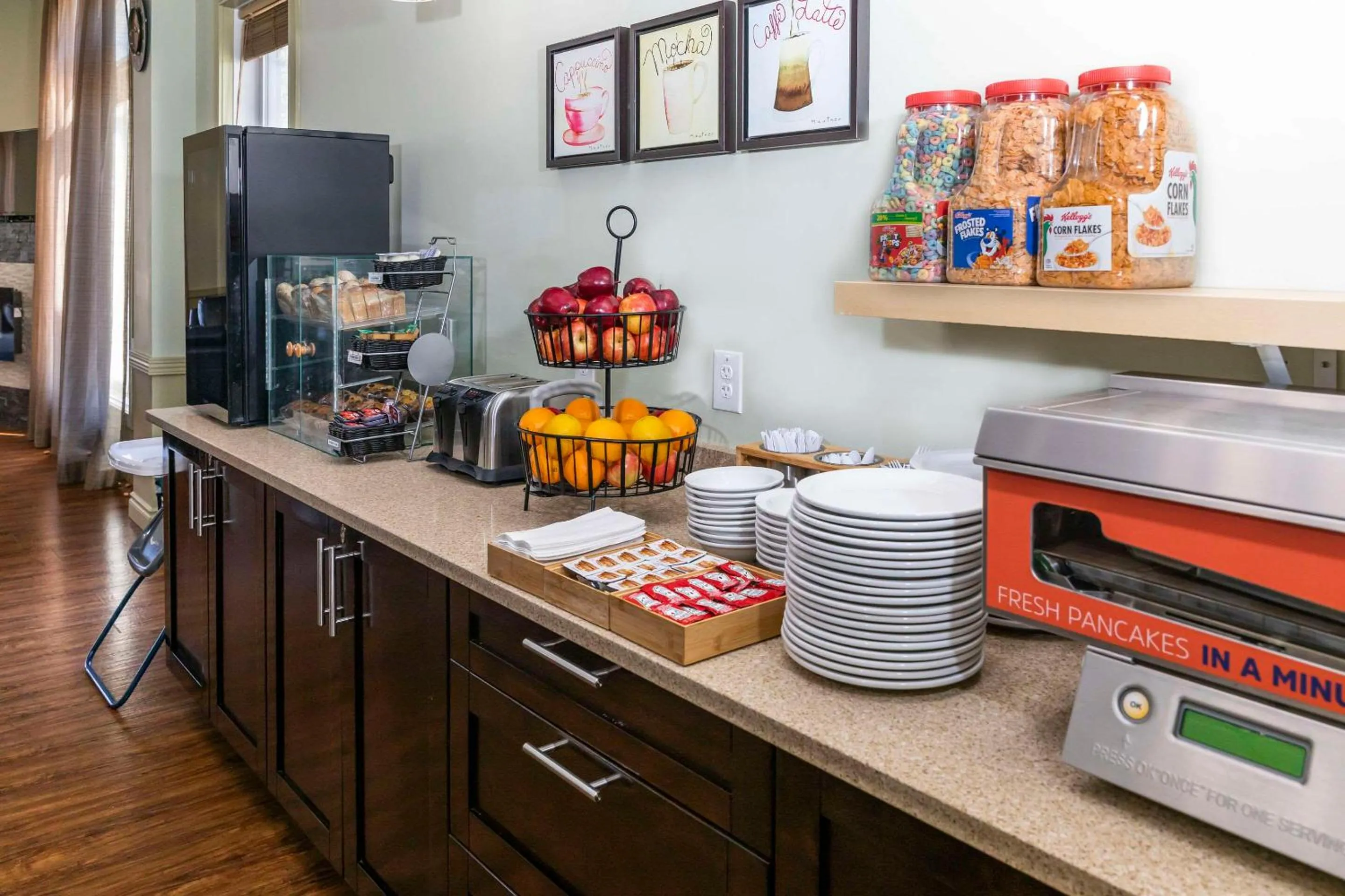 Breakfast in Quality Inn & Suites