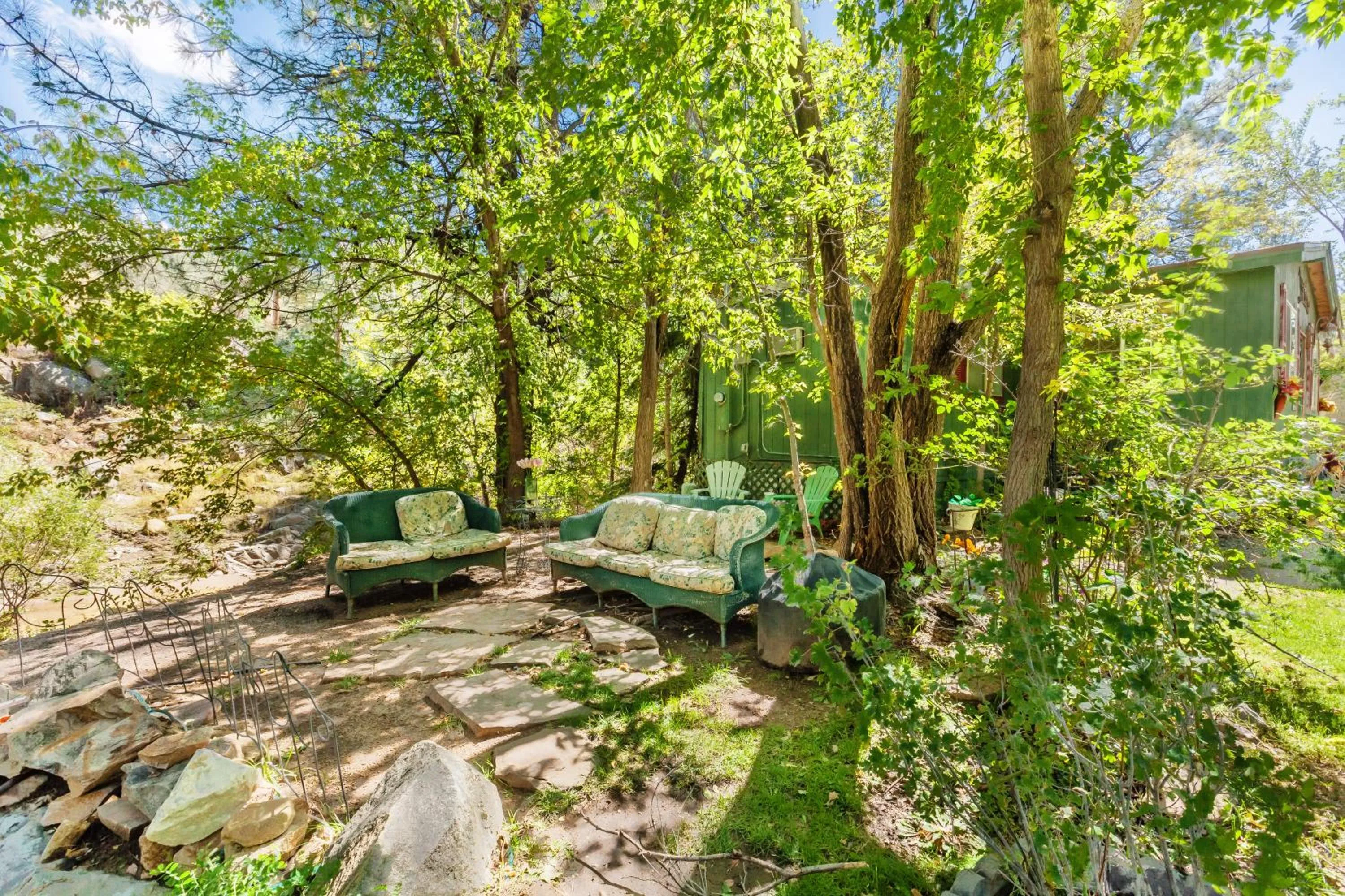 Patio in Apple Creek Cottages