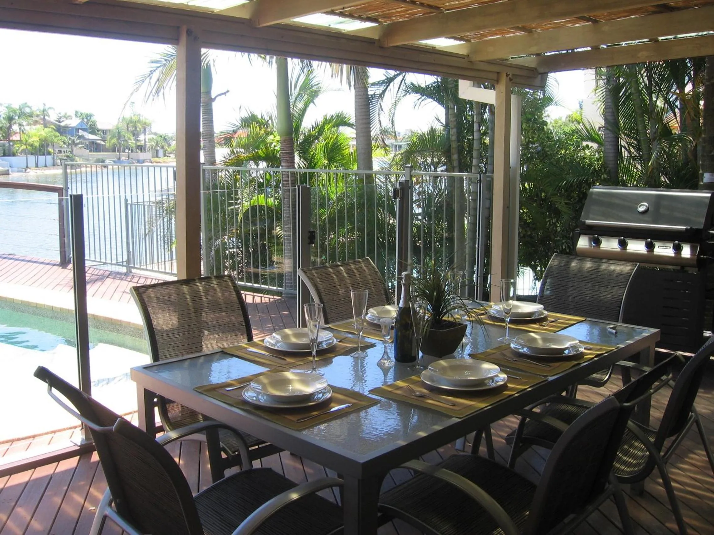 Property building in Saltwater Villas - Pet Friendly Accommodation