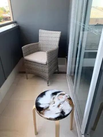 Non-Waterfront Upstairs Studio - A in Saltwater Villas - Pet Friendly Accommodation Non-Waterfront Upstairs Studio - A in Saltwater Villas - Pet Friendly Accommodation