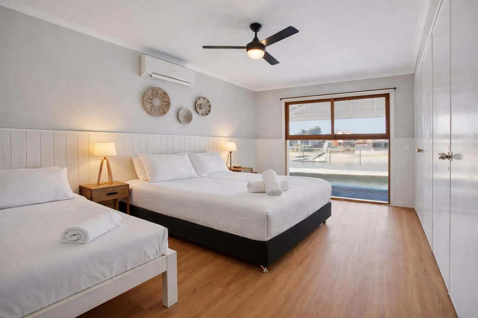 Photo of the whole room, Bed in Saltwater Villas - Pet Friendly Accommodation