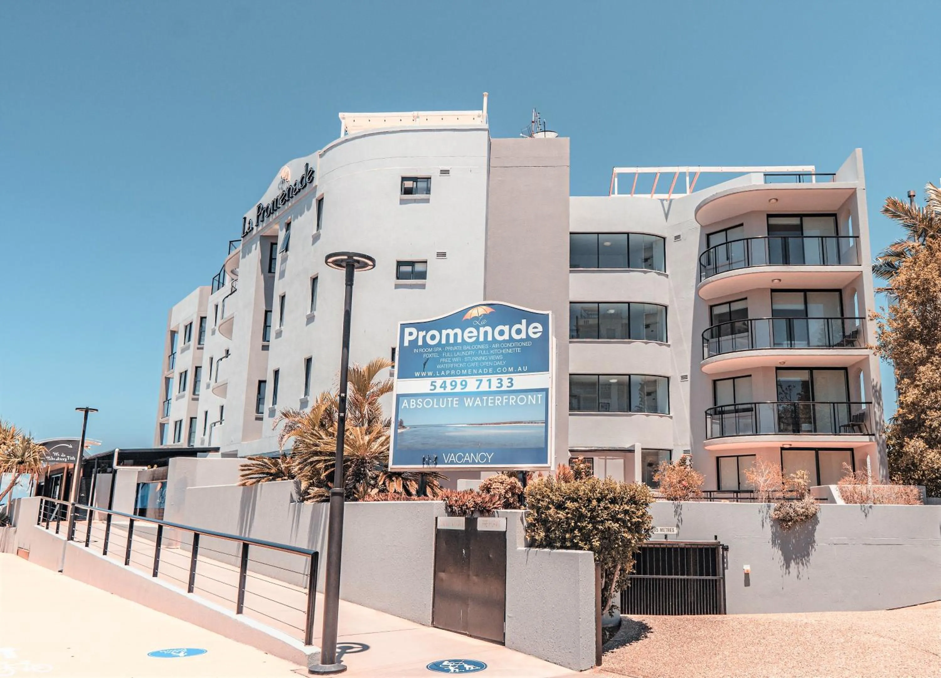 Property building in La Promenade