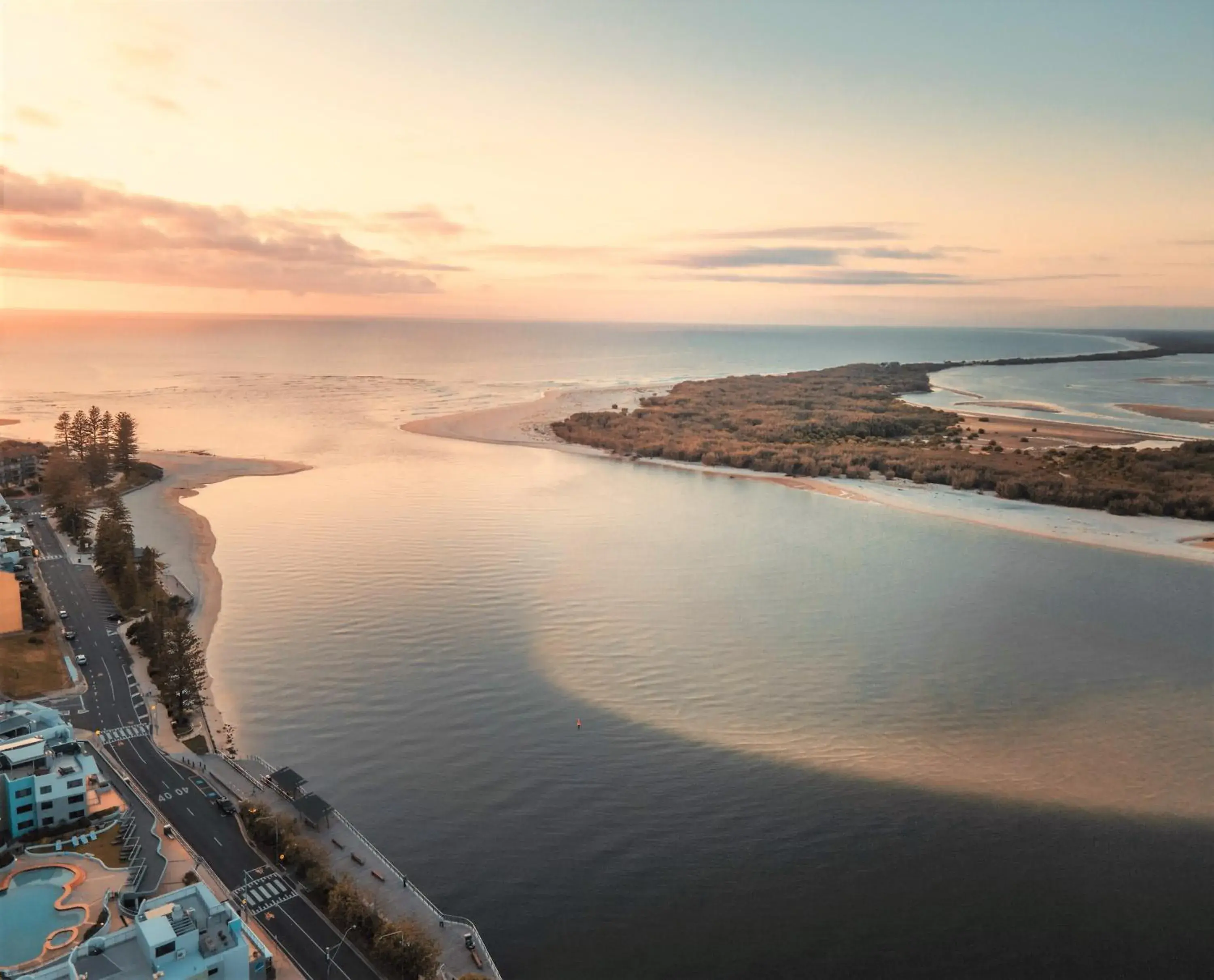 Executive One-Bedroom Apartment - Waterfront in La Promenade Executive One-Bedroom Apartment - Waterfront in La Promenade