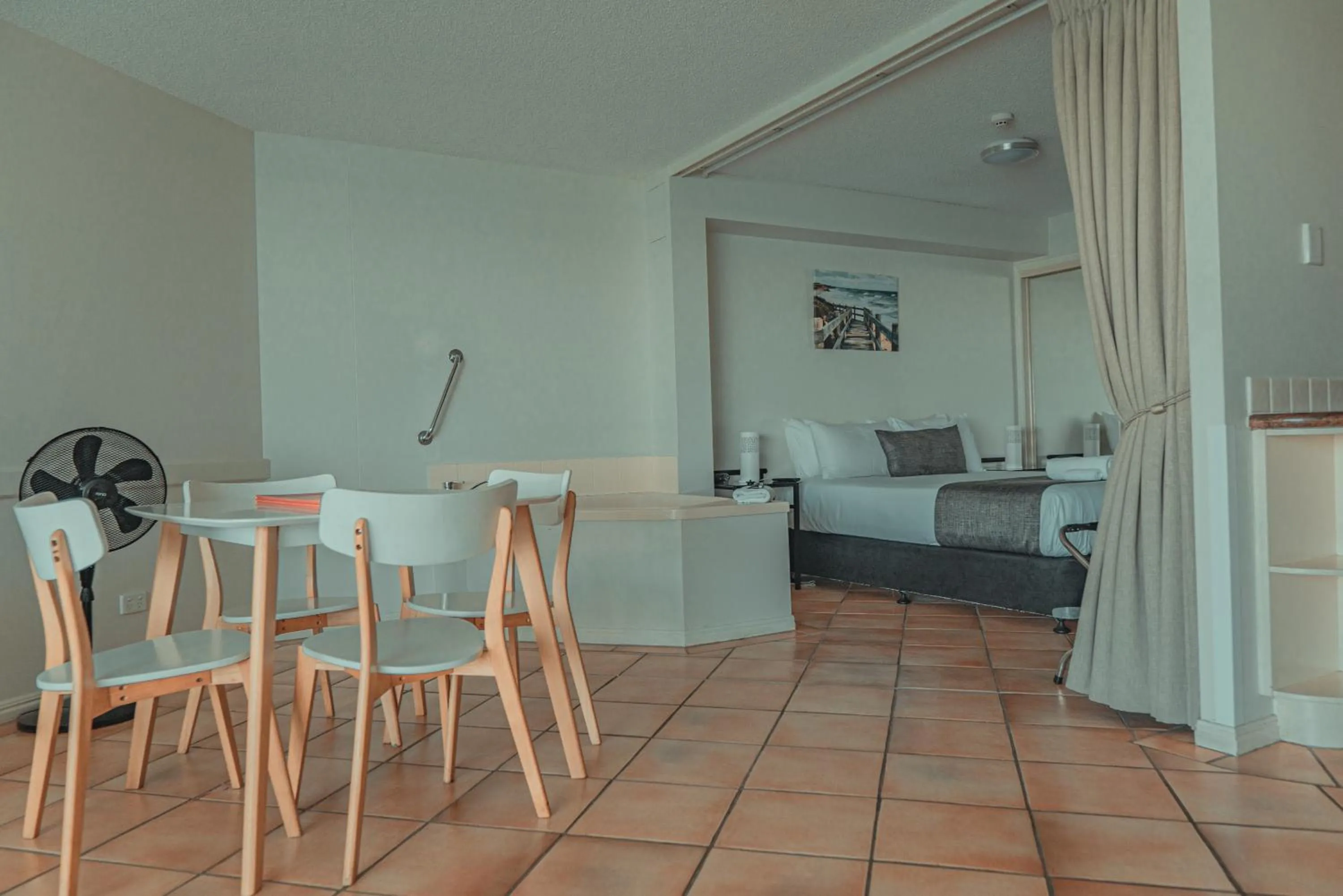 Kitchen or kitchenette in La Promenade