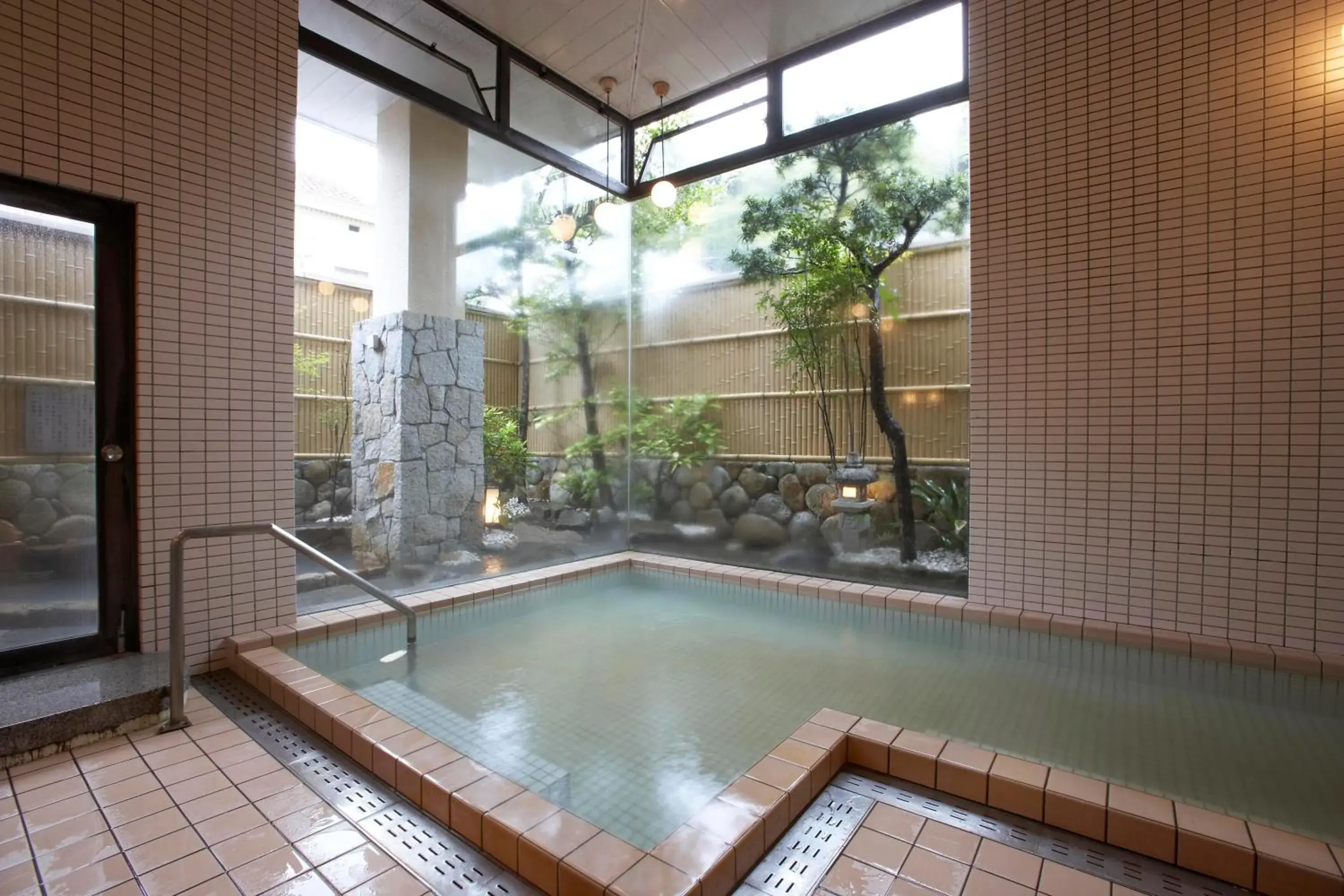 Japanese-style Room with 6 Tatami (Ocean Side) - single occupancy - Smoking in Manseiro Japanese-style Room with 6 Tatami (Ocean Side) - single occupancy - Smoking in Manseiro