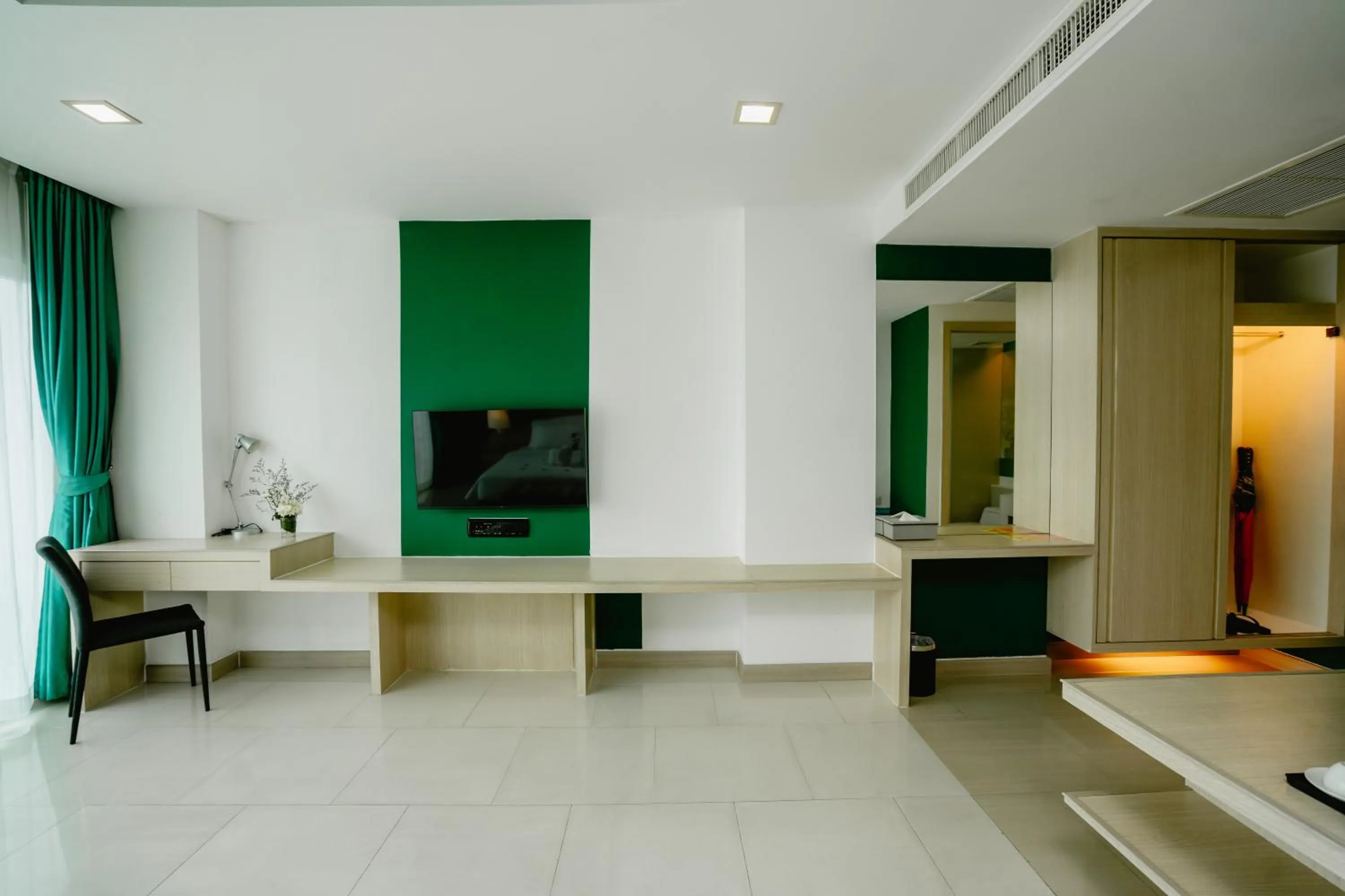 Photo of the whole room in SLEEP WITH ME HOTEL design hotel @ patong (SHA Plus+)