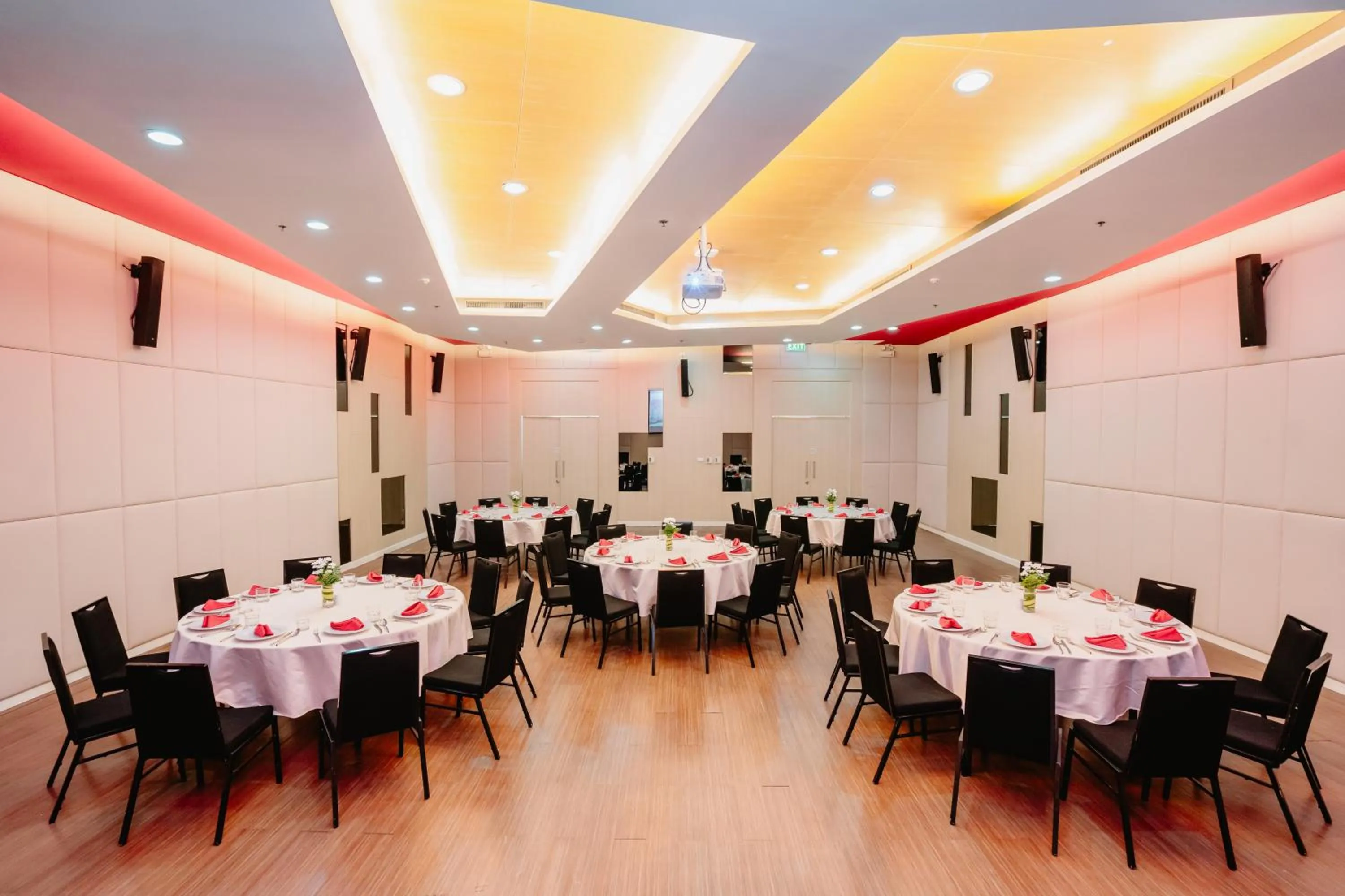 Meeting/conference room in SLEEP WITH ME HOTEL design hotel @ patong (SHA Plus+)