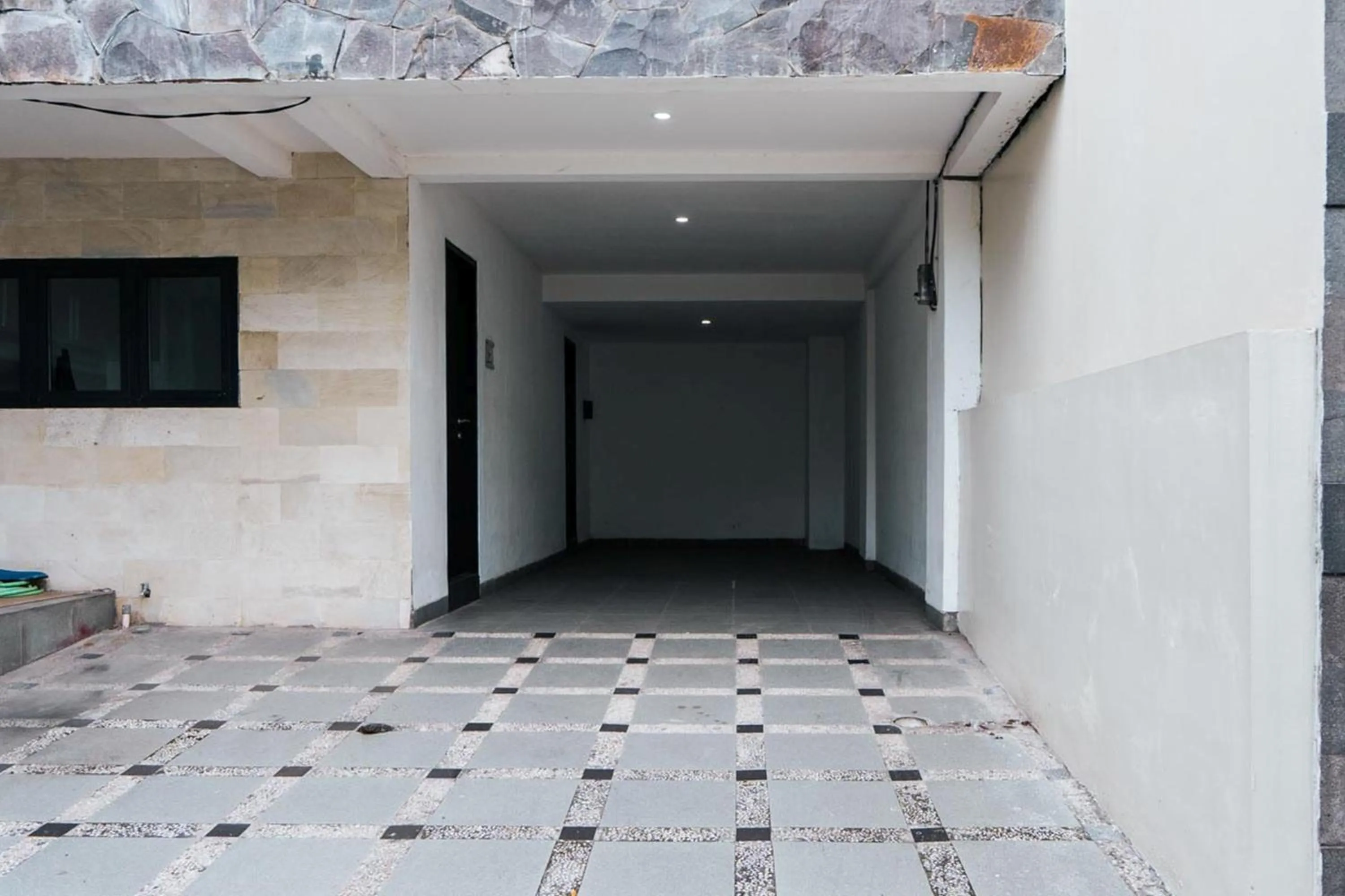 Facade/entrance in Townhouse Sanur