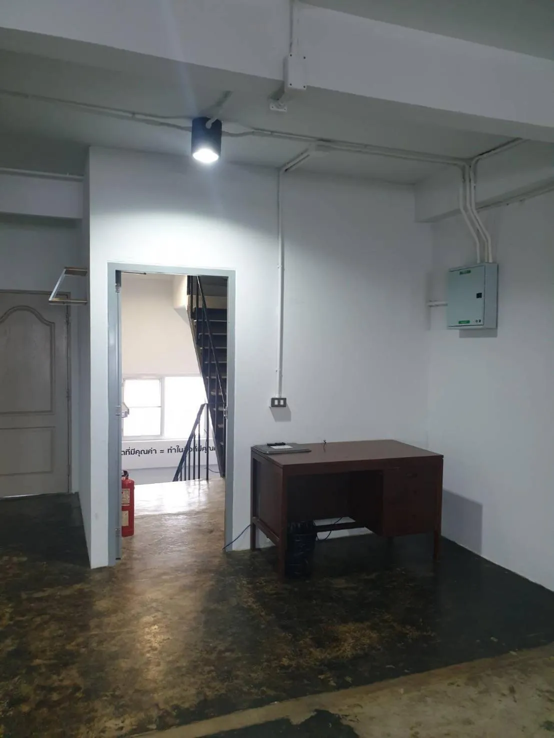 Meeting/conference room in The Marble Hostel