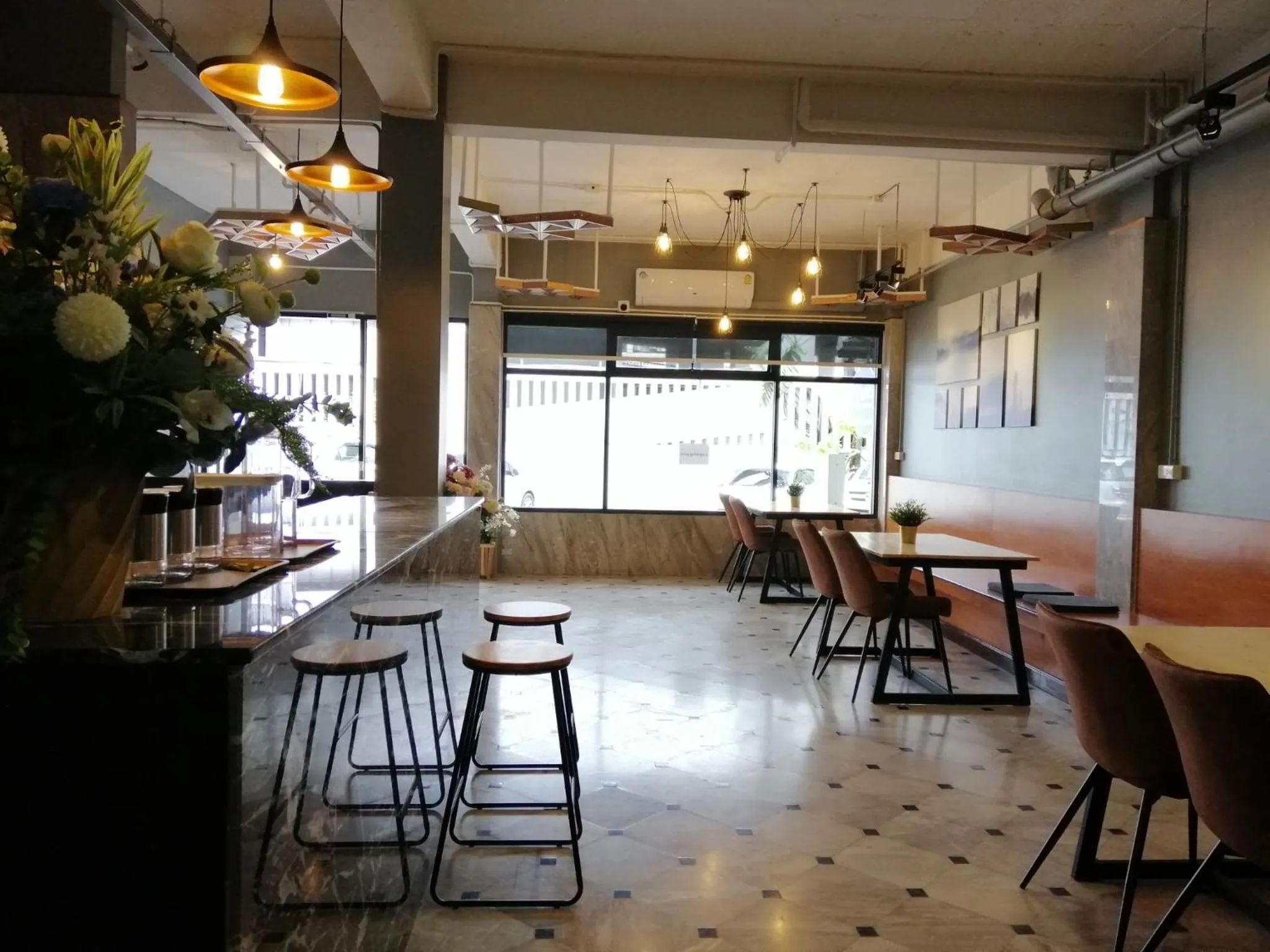 Area and facilities in The Marble Hostel