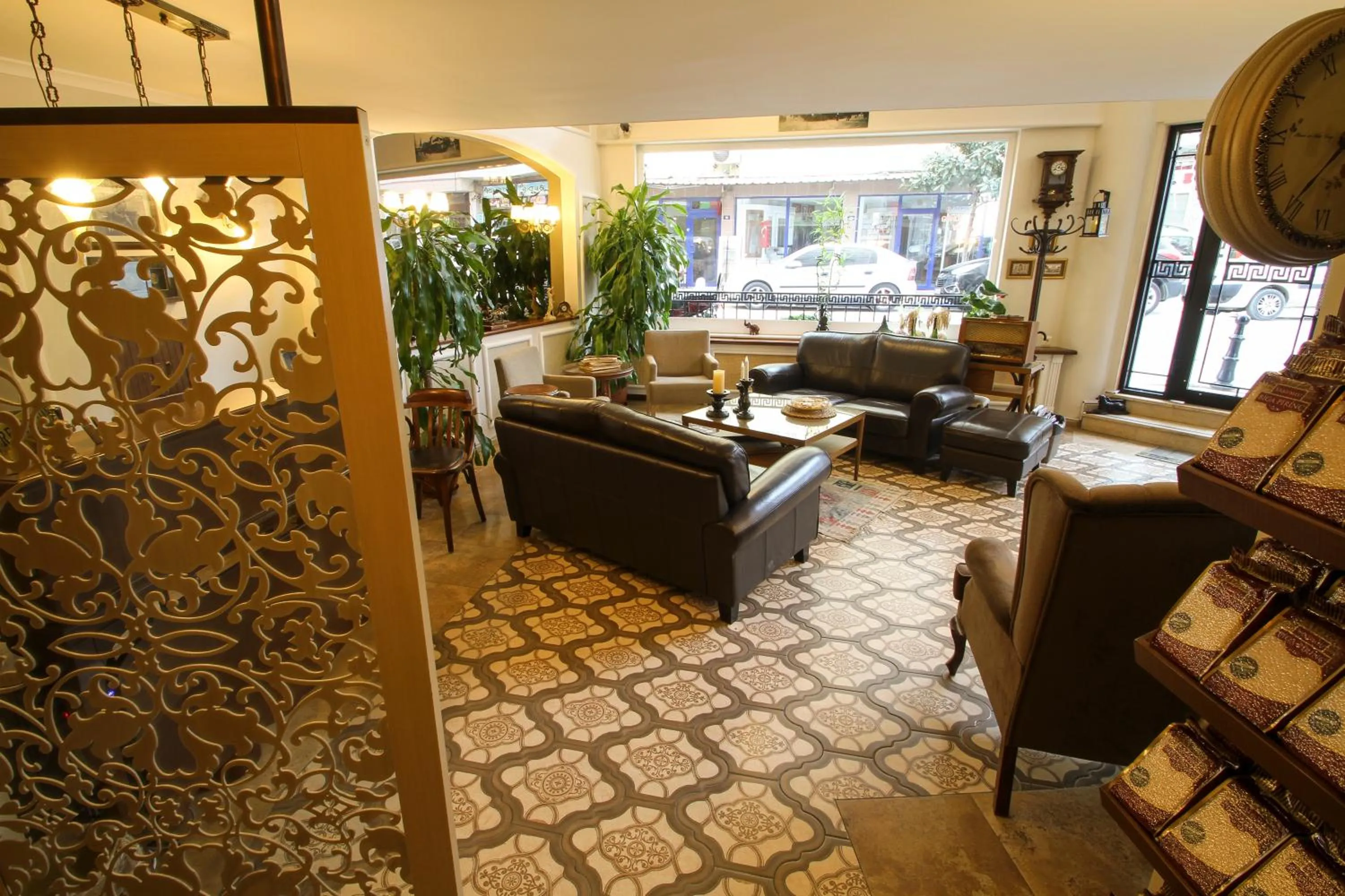 Decorative detail in Biga Palas Hotel