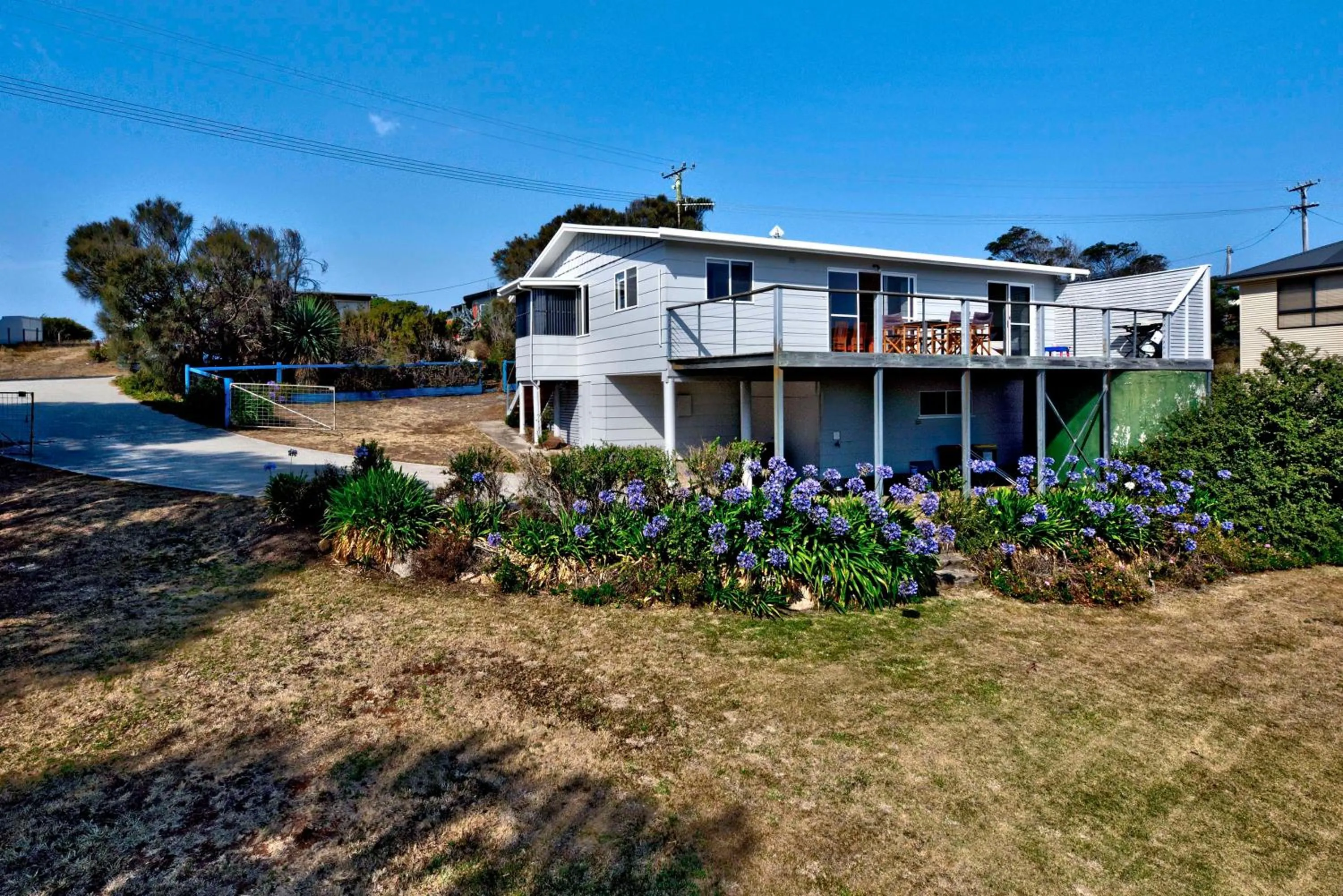 Property building in Waders