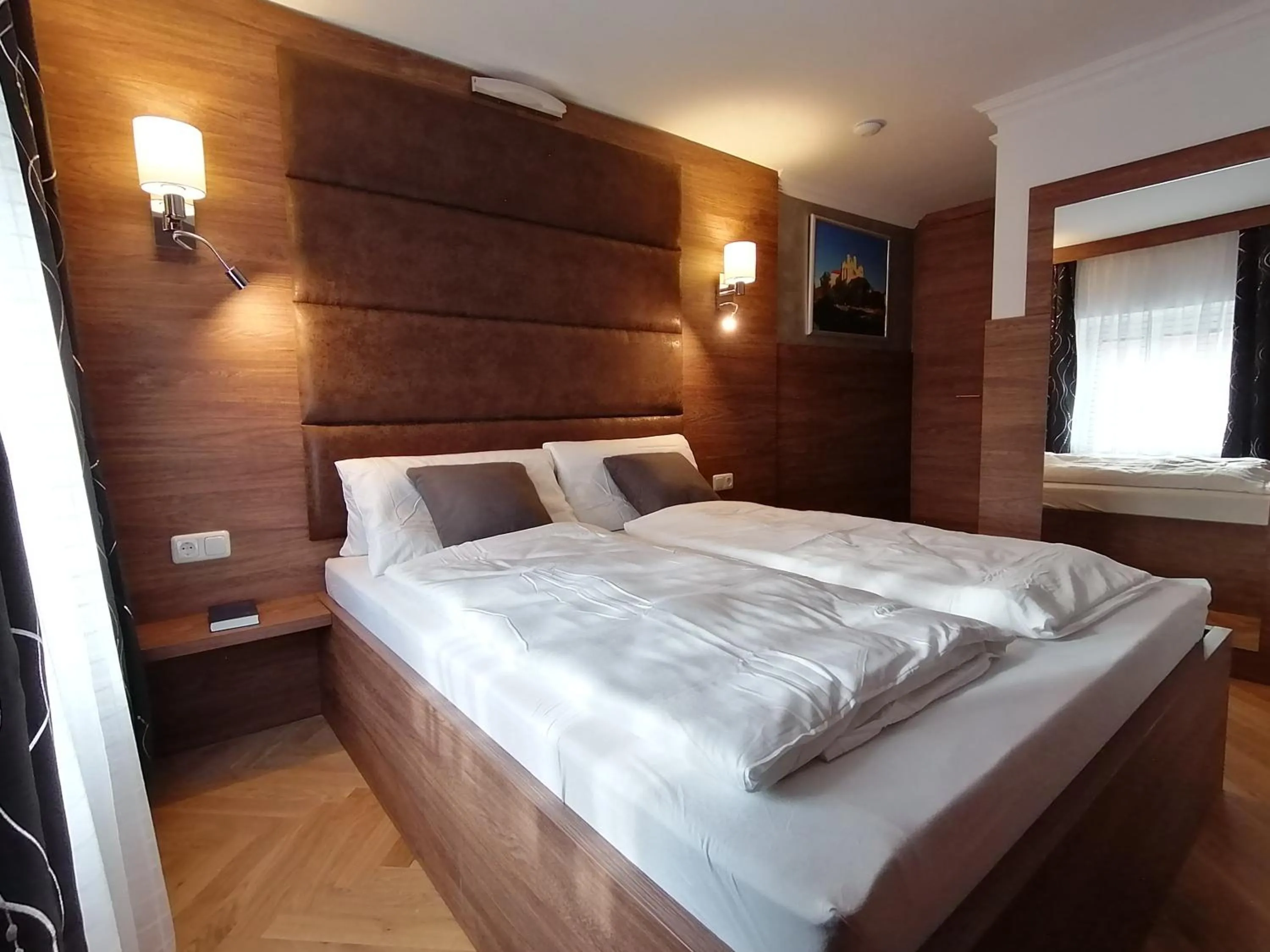Bedroom, Bed in GOLDEN STAR - Premium Apartments