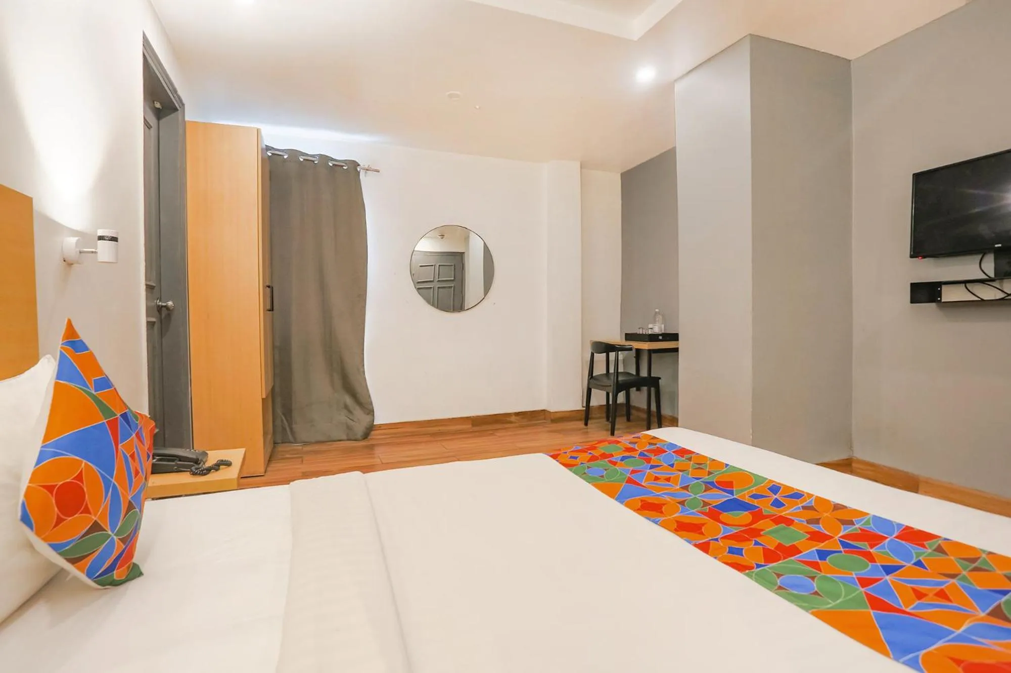 Communal lounge/ TV room, Bed in FabExpress PP Residency