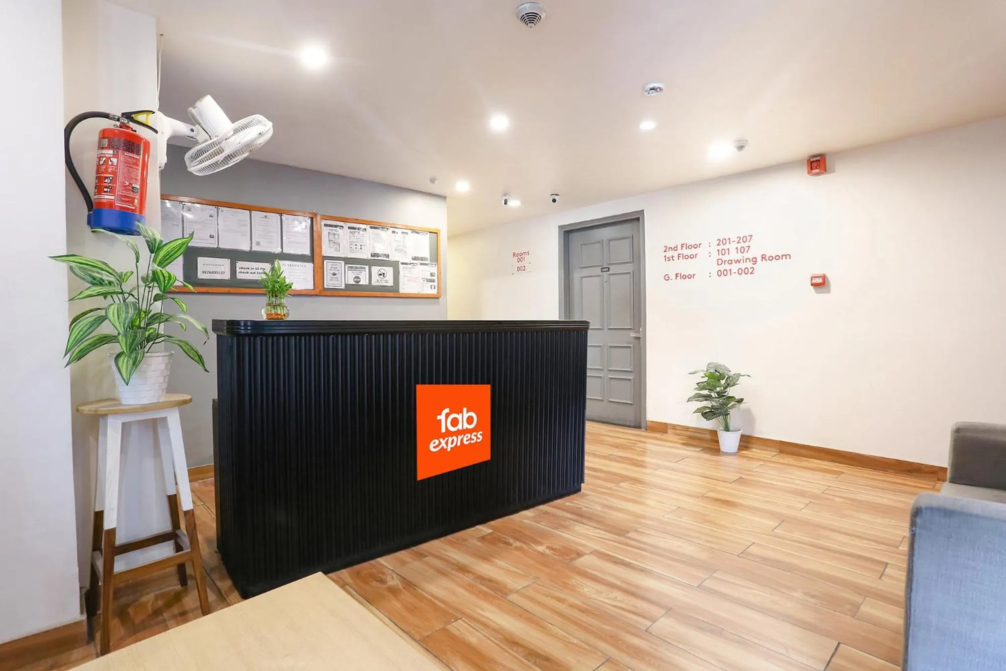 Lobby or reception in FabExpress PP Residency