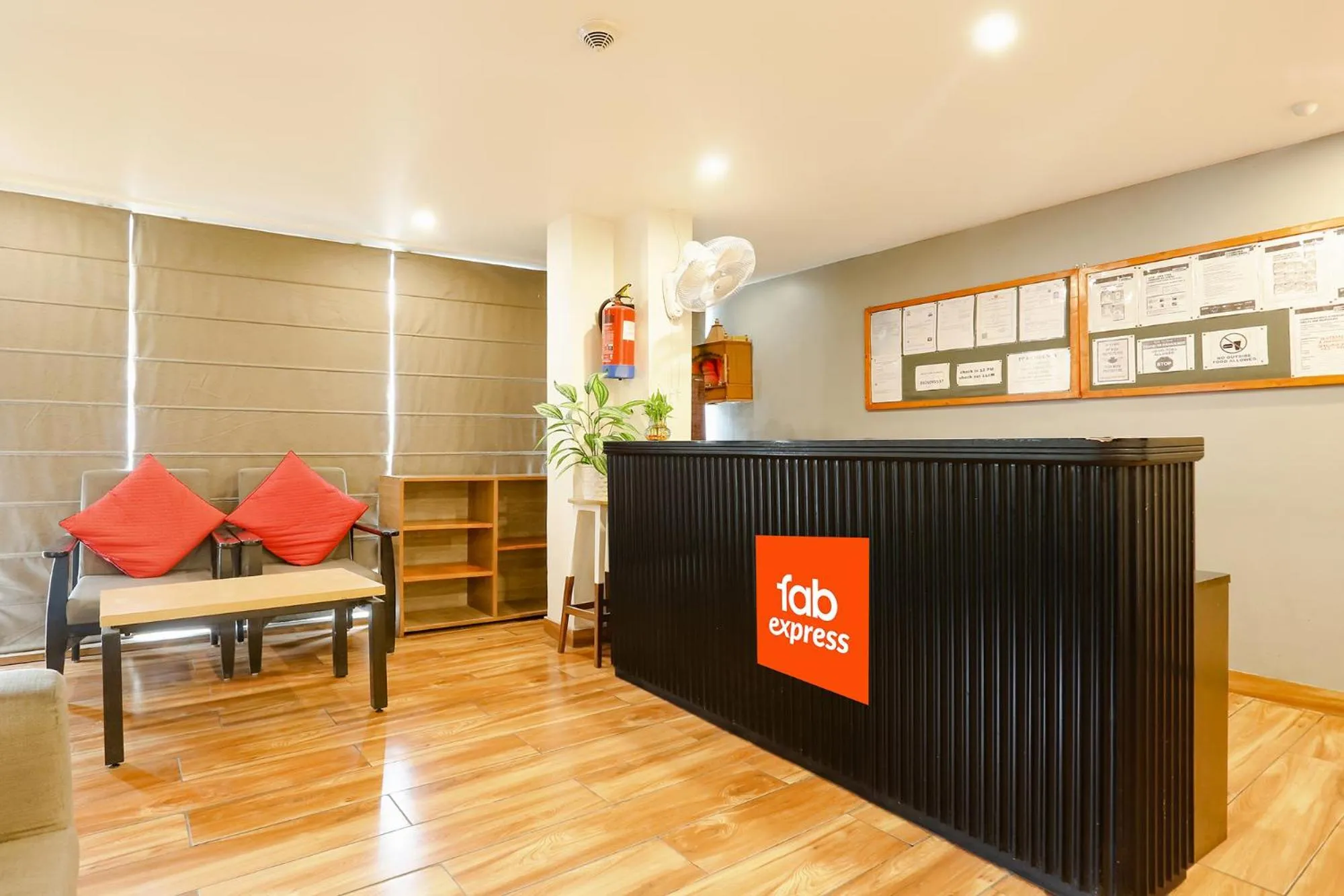 Lobby or reception in FabExpress PP Residency