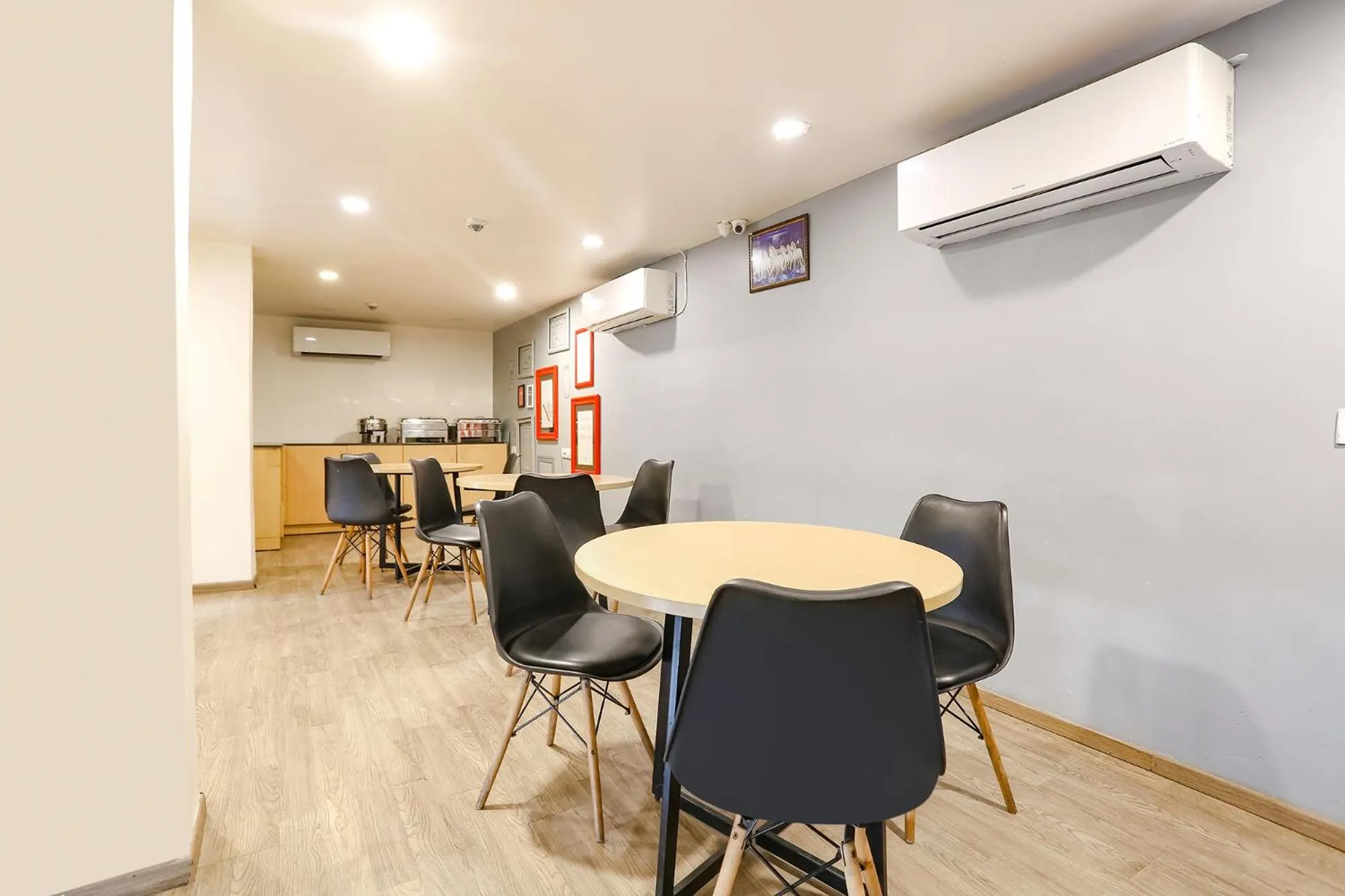 Breakfast in FabExpress PP Residency