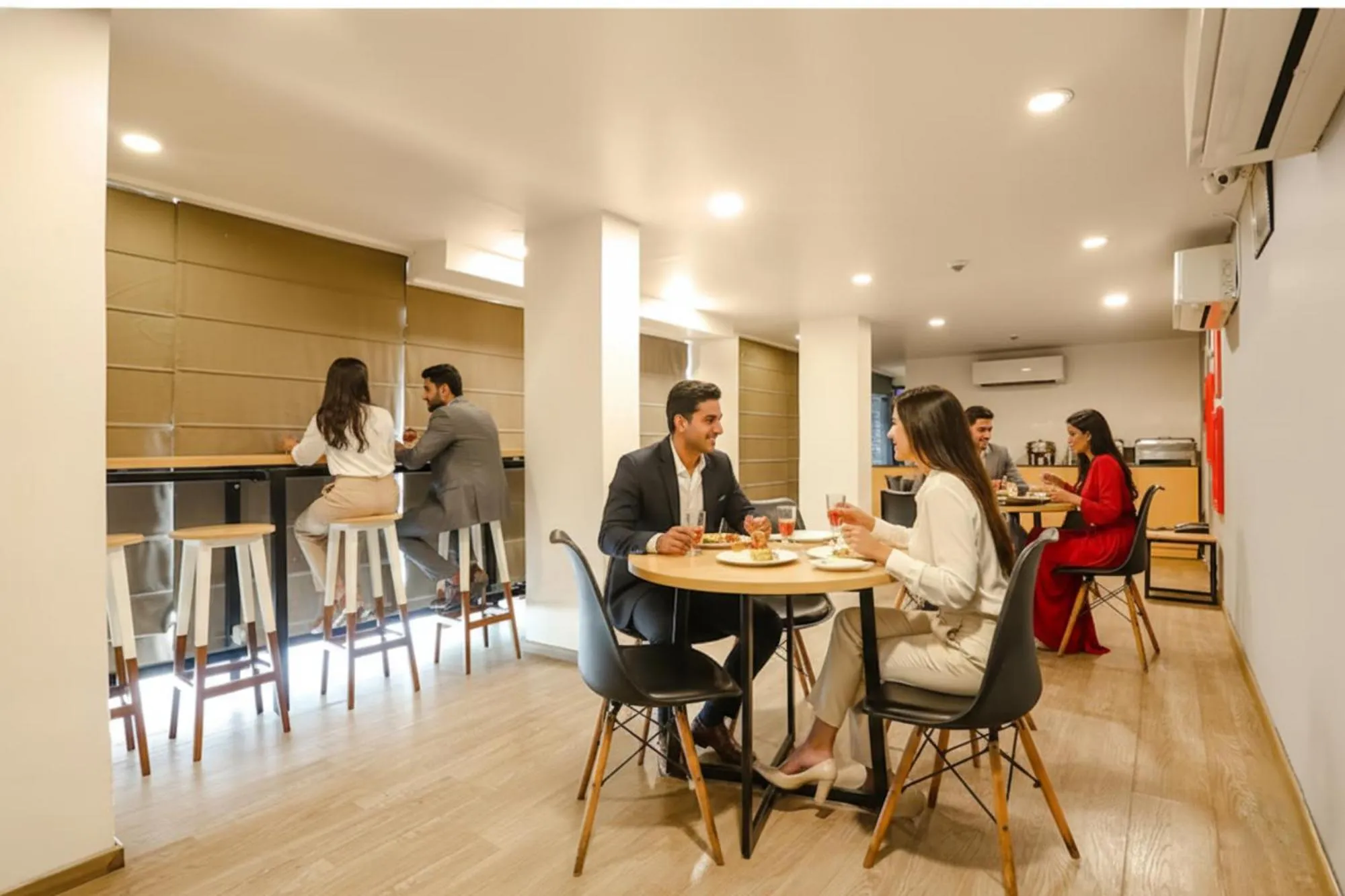 Restaurant/places to eat in FabExpress PP Residency