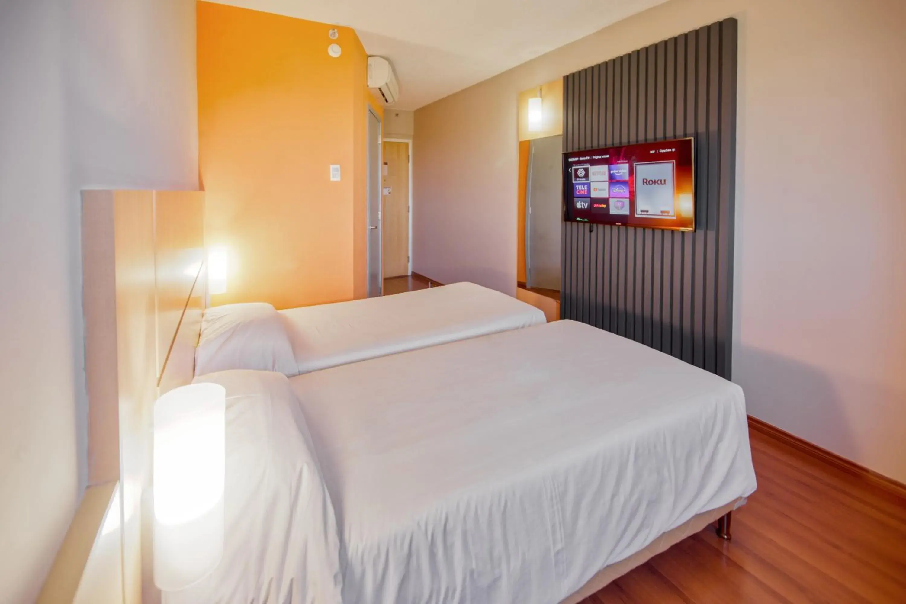 Bed in HUS HOTEL Dourados Bed in HUS HOTEL Dourados