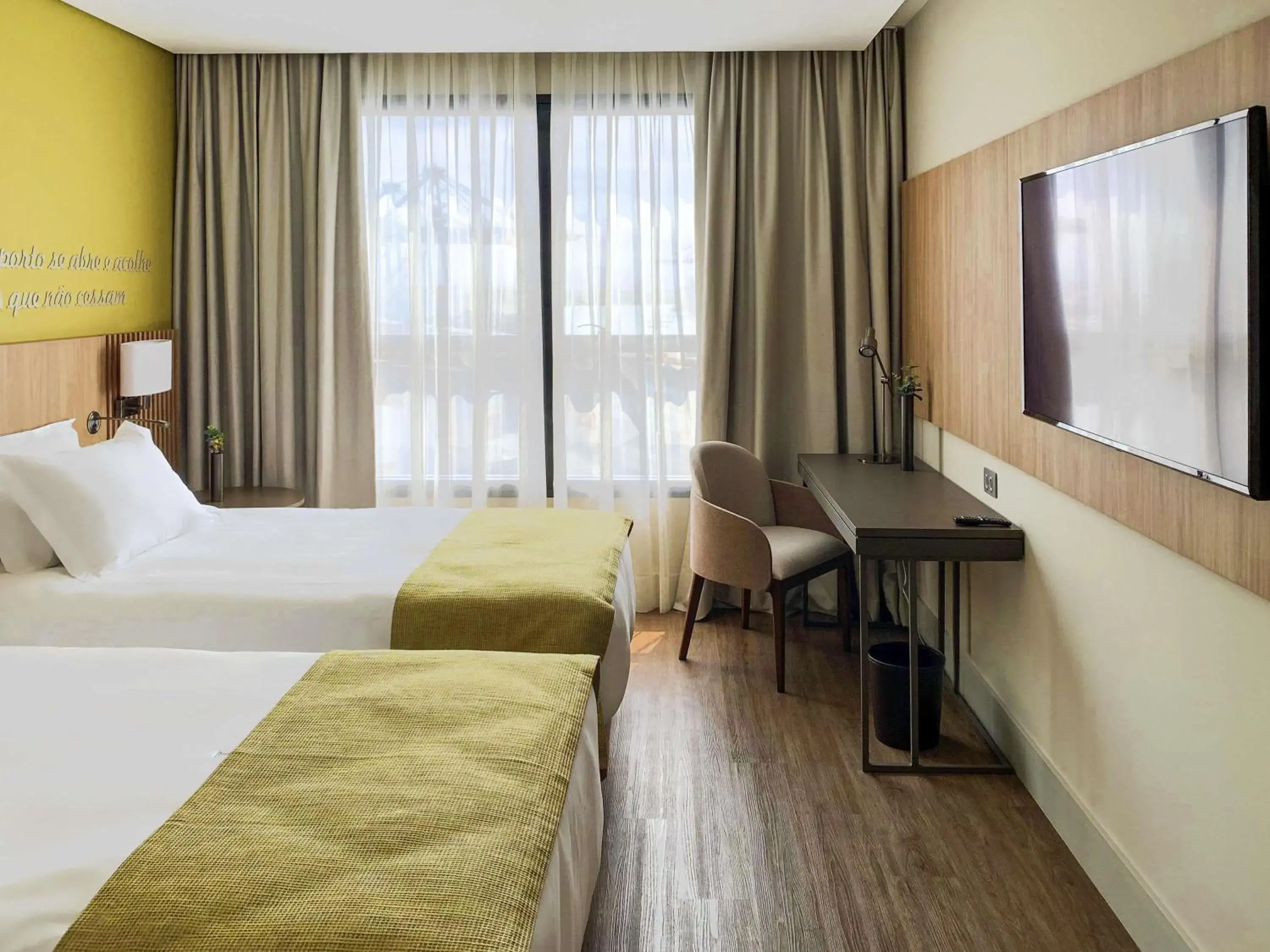 Bedroom, Bed in Mercure Itajai Navegantes Bedroom, Bed in Mercure Itajai Navegantes