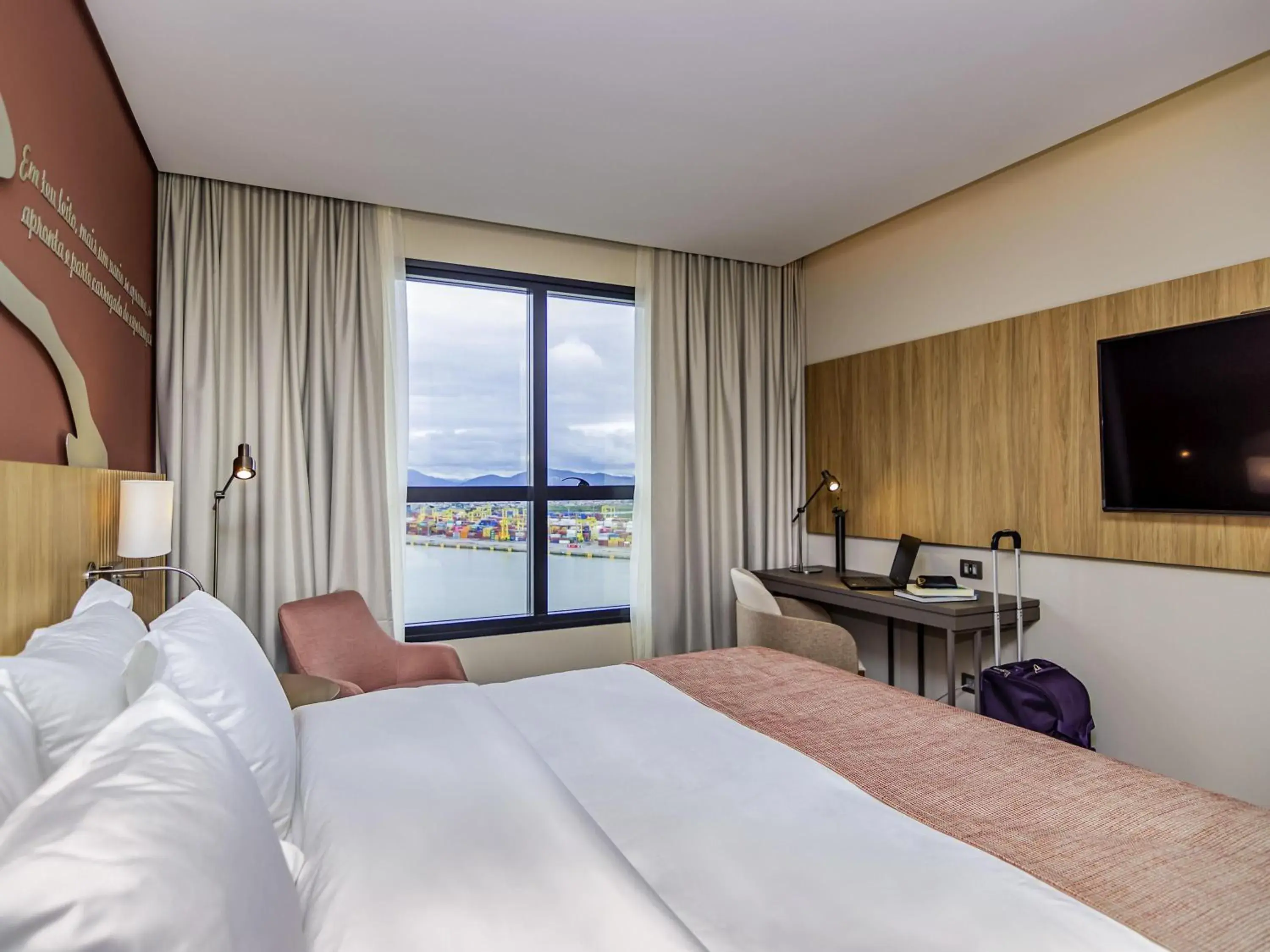 Bedroom, Bed in Mercure Itajai Navegantes Bedroom, Bed in Mercure Itajai Navegantes