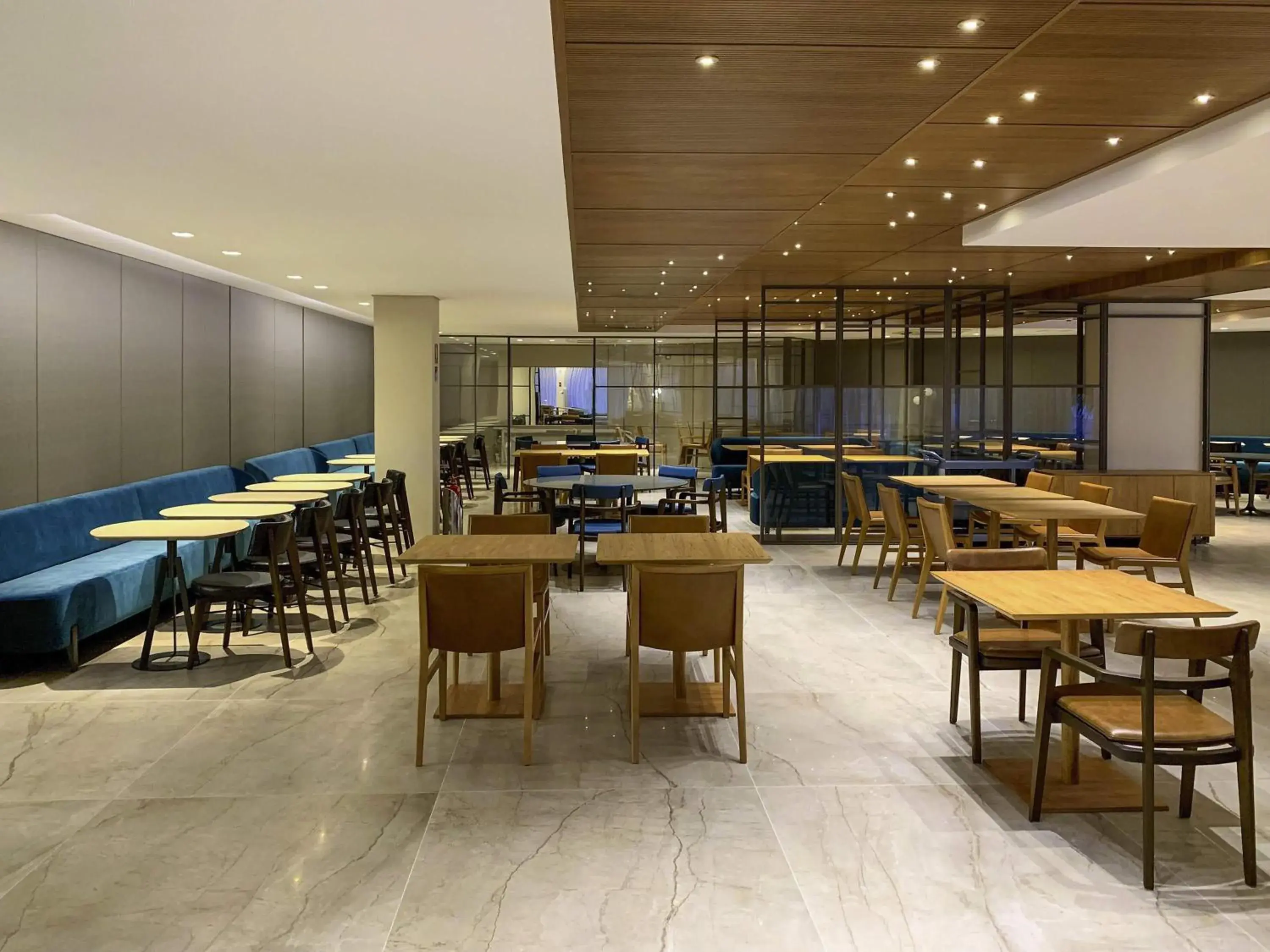 Restaurant/places to eat in Mercure Itajai Navegantes Restaurant/places to eat in Mercure Itajai Navegantes