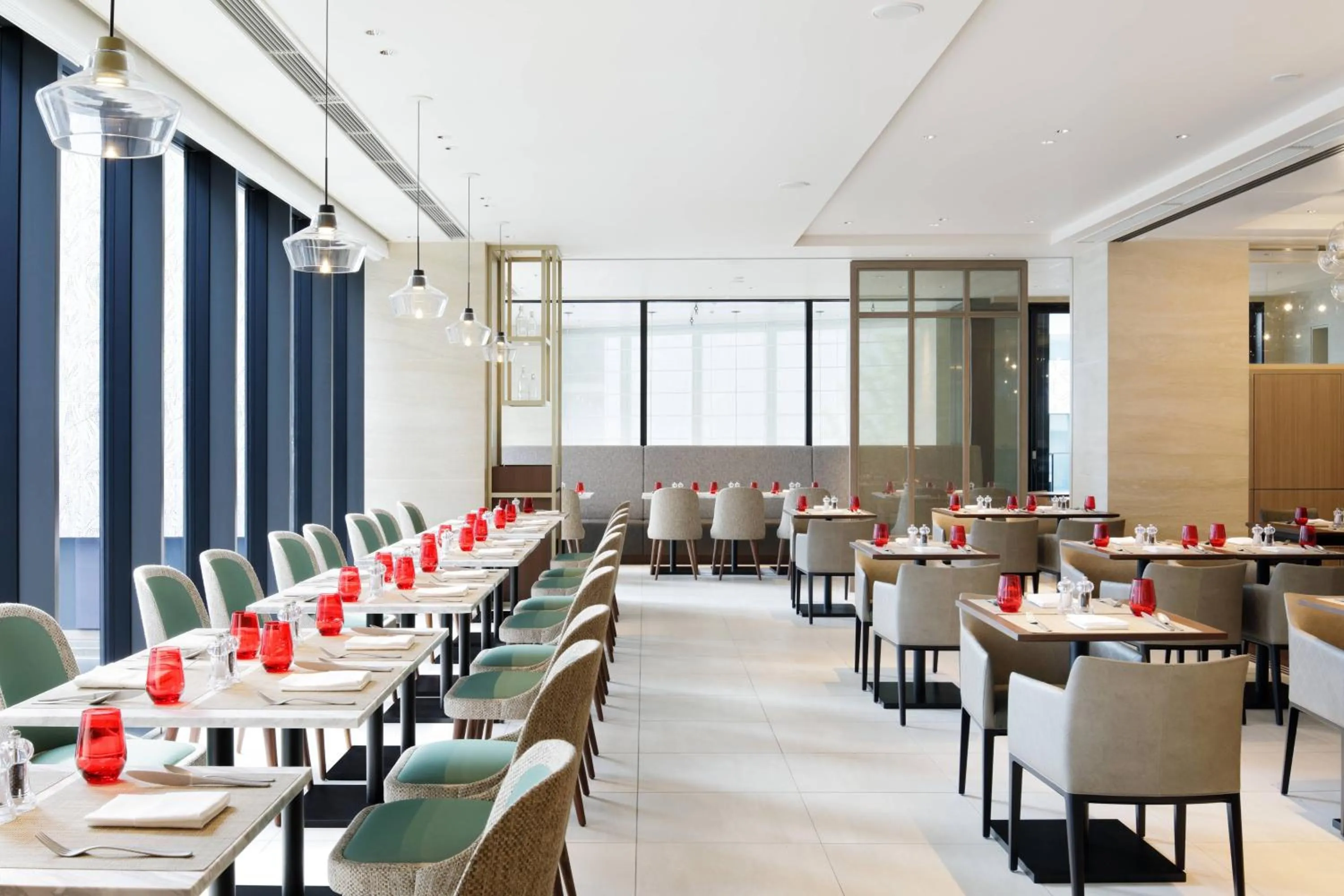 Restaurant/places to eat in Courtyard by Marriott Osaka Honmachi