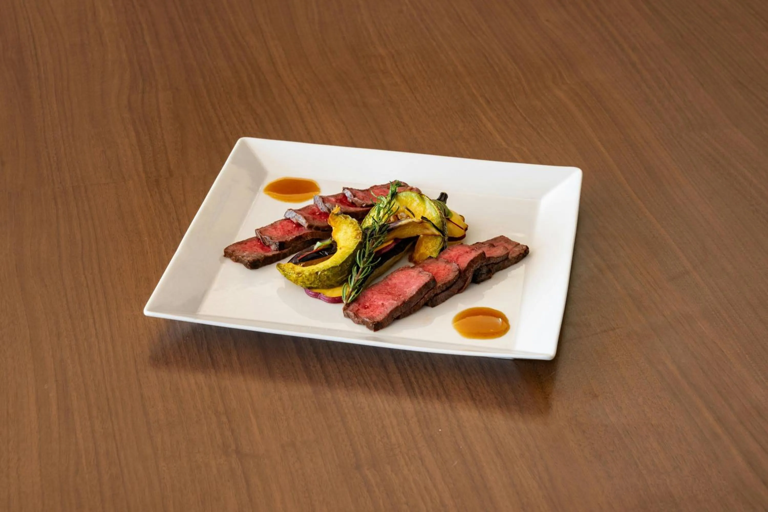 Restaurant/places to eat in Courtyard by Marriott Osaka Honmachi