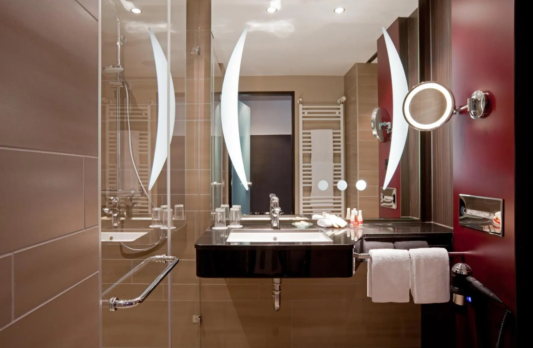 Bathroom in Steigenberger Parkhotel Braunschweig