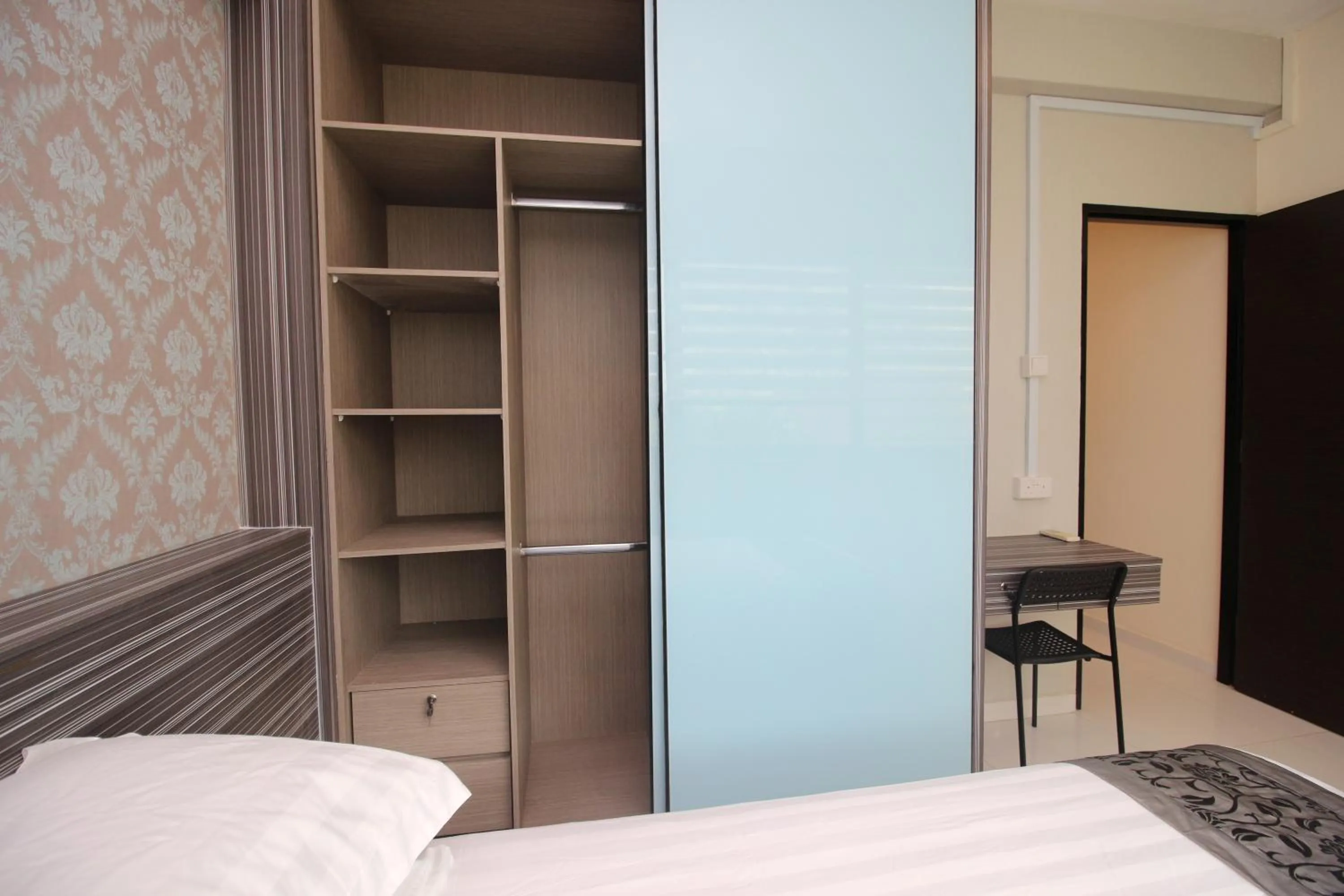 Bed in JJH Serviced Apartments near Serangoon MRT