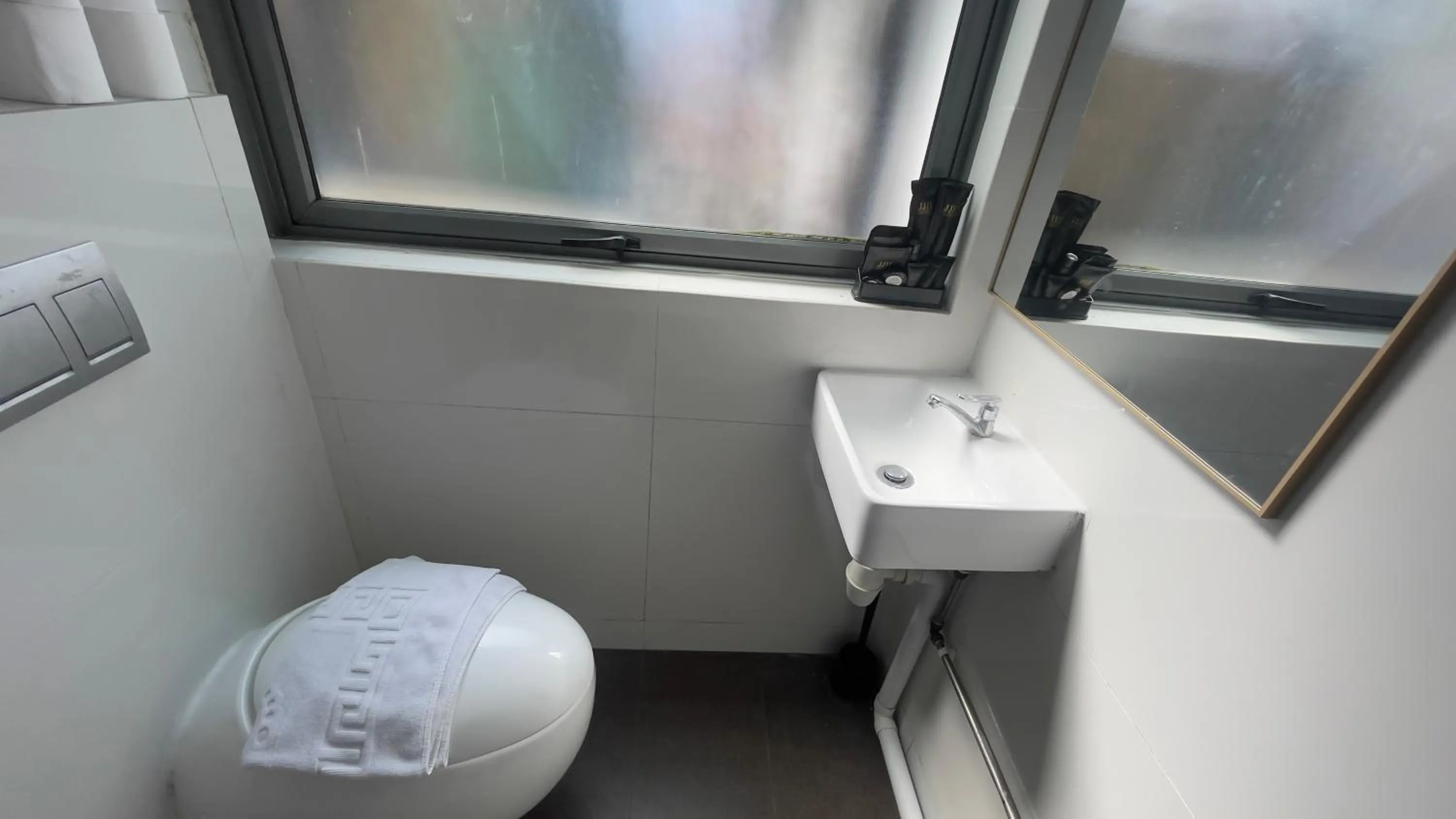 JJH Serviced Apartments near Serangoon MRT