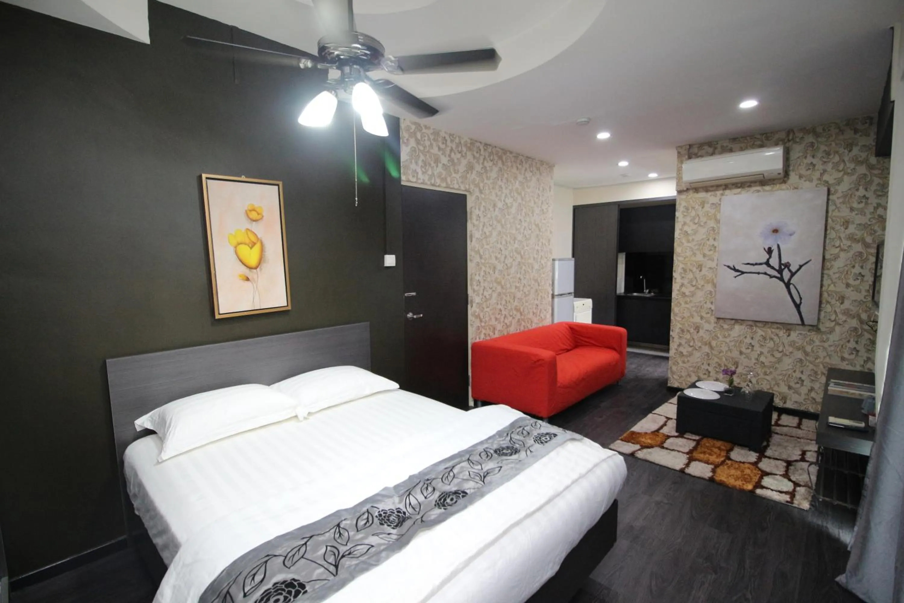 Bed in JJH Serviced Apartments near Serangoon MRT