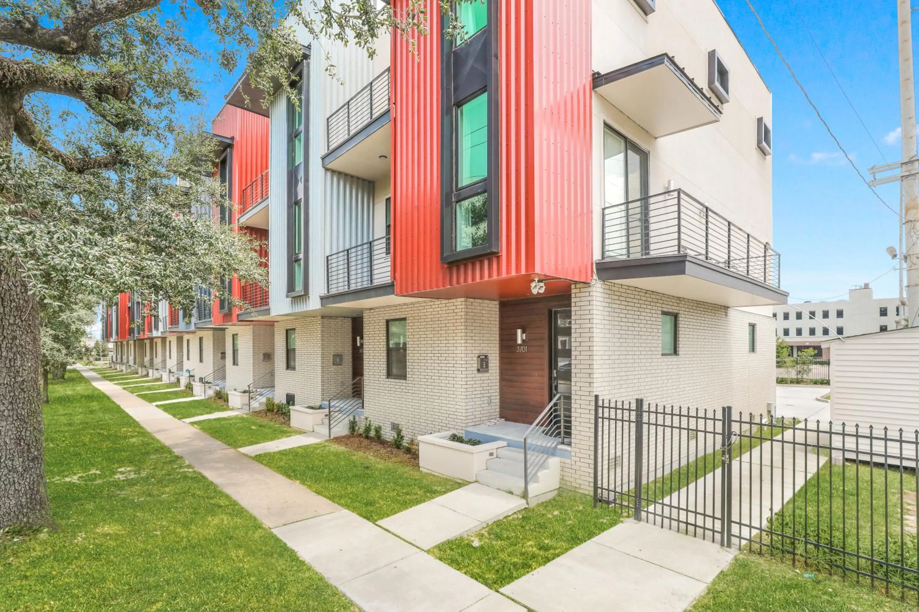 Property building in Bienville Villas: Brand New 4BR