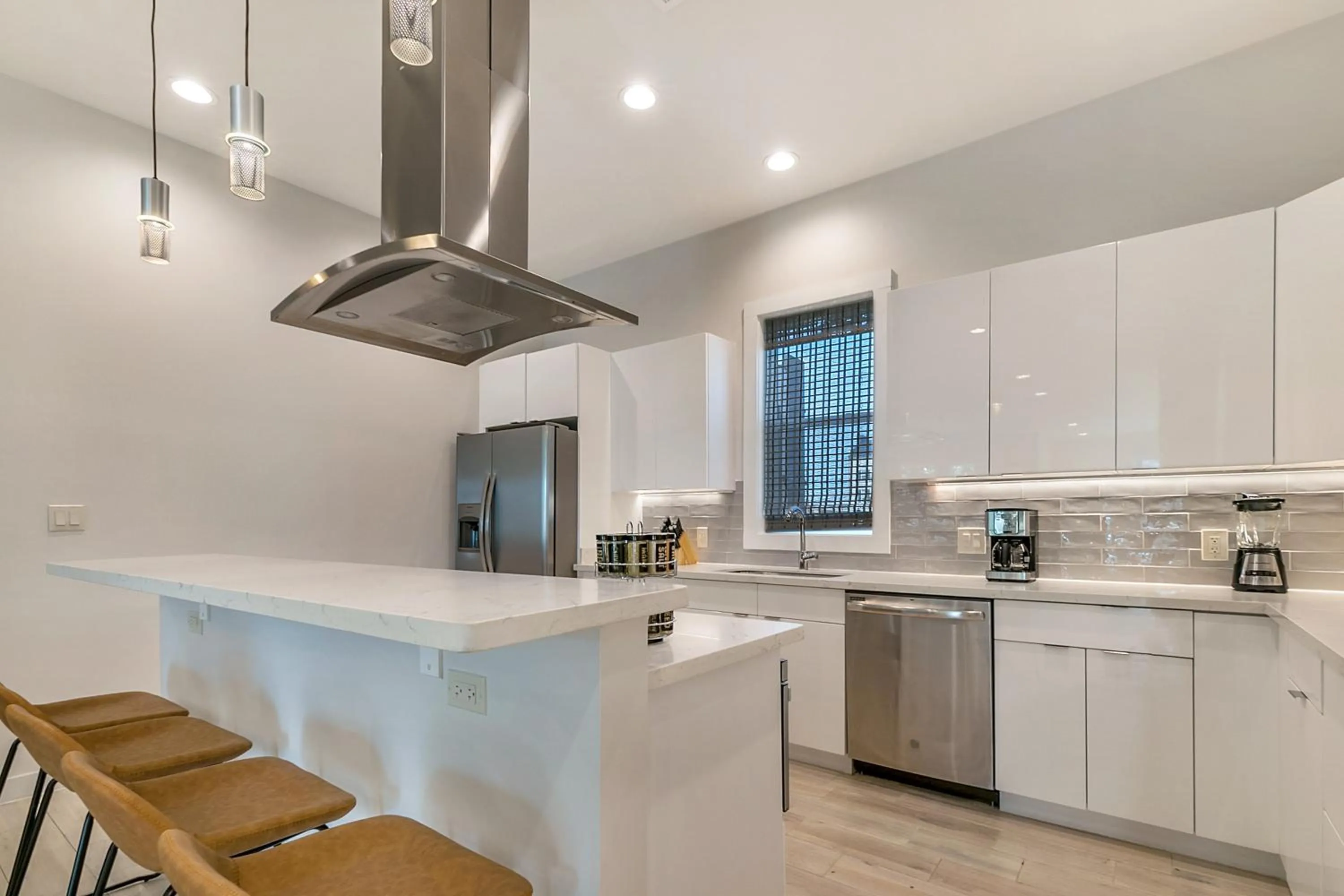 Kitchen or kitchenette in Bienville Villas: Brand New 4BR