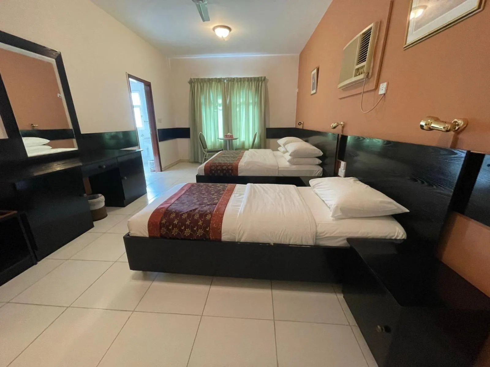 Bed in Hotel Summersands Al Wadi Al kabir