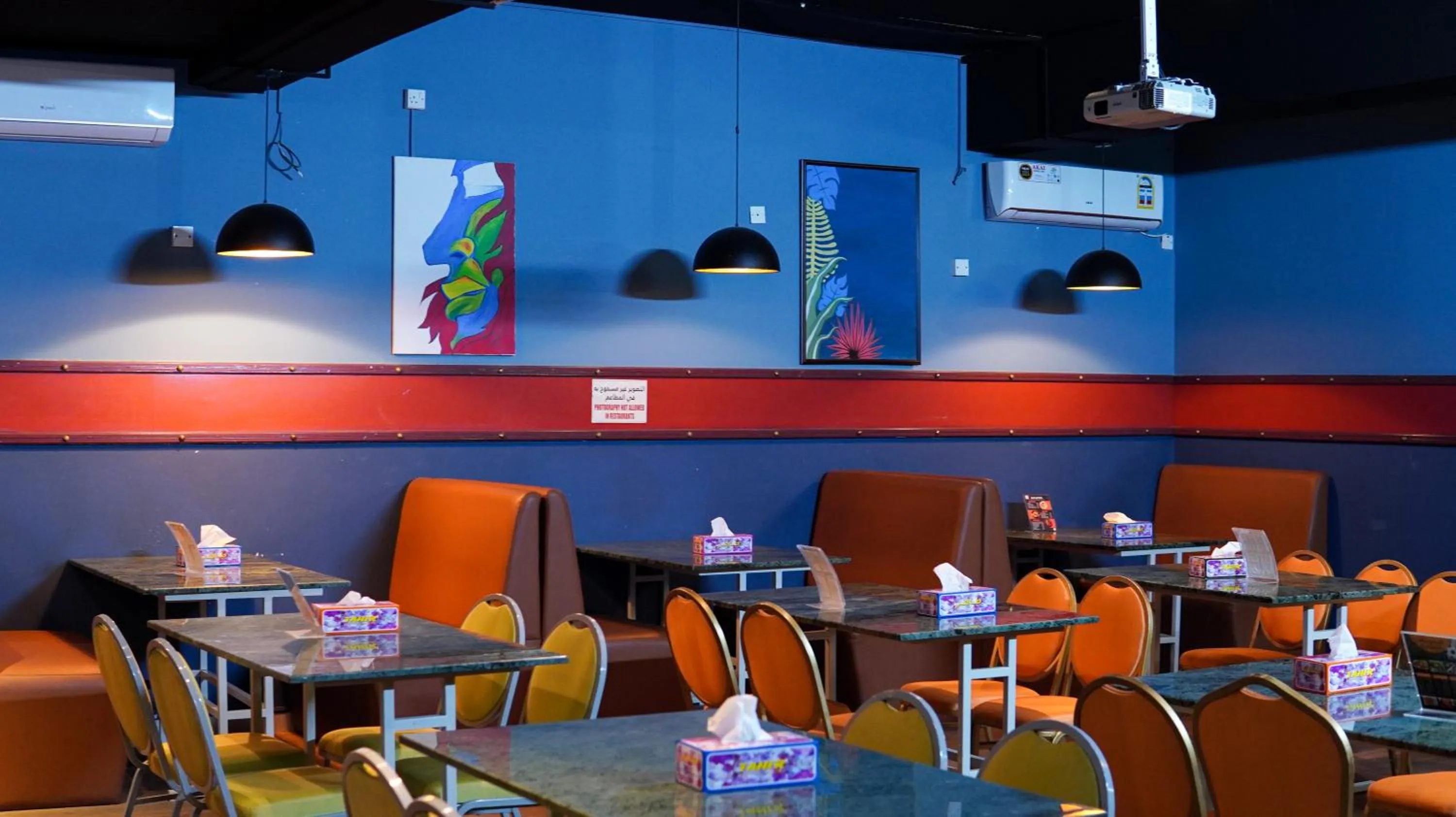 Restaurant/places to eat in Hotel Summersands Al Wadi Al kabir
